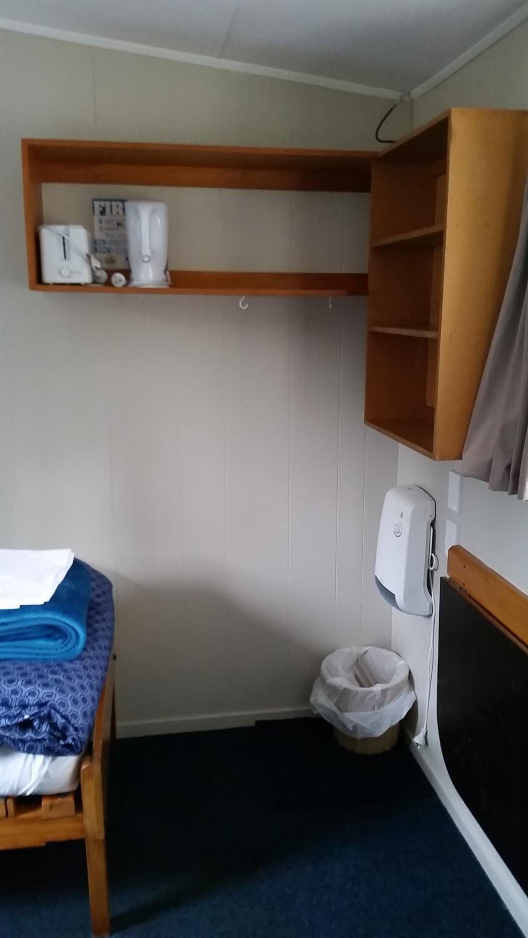 Twin Room with Shared Bathroom photo 1
