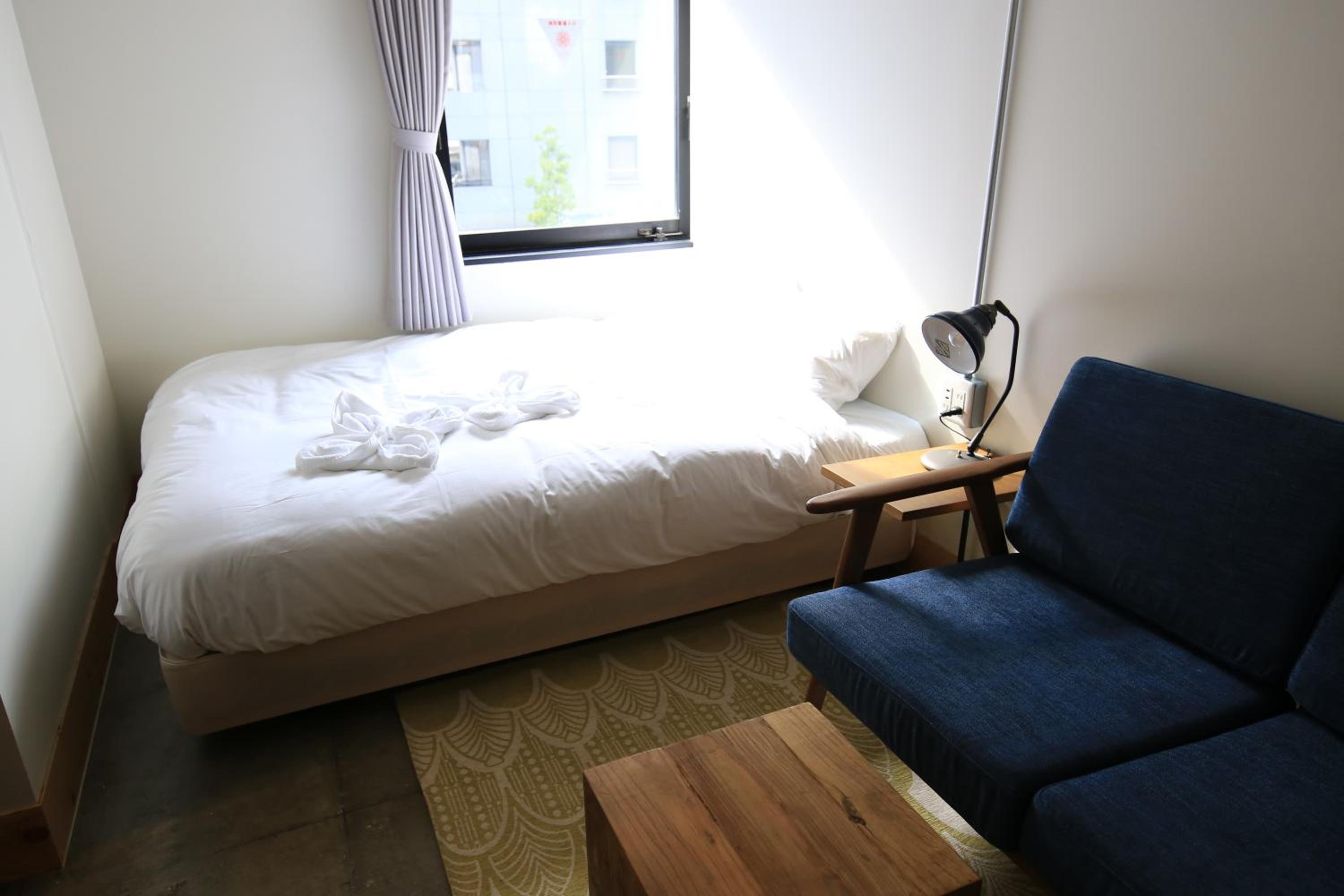 Double Room with Shared Bathroom photo 2