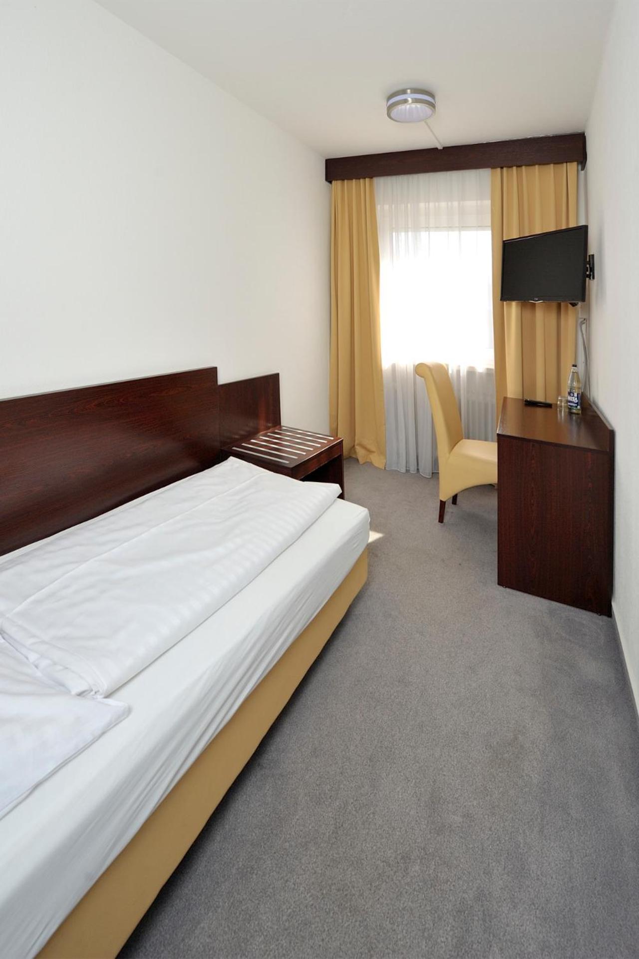 Standard Single Room photo 3