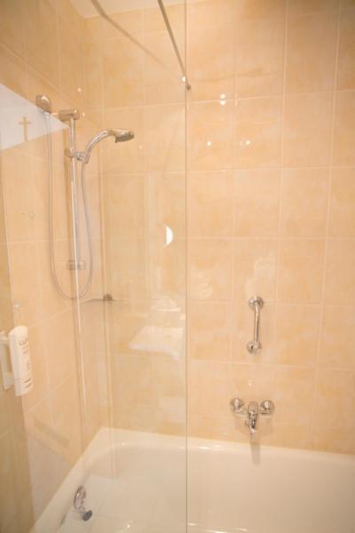 Double Room - Photo 9