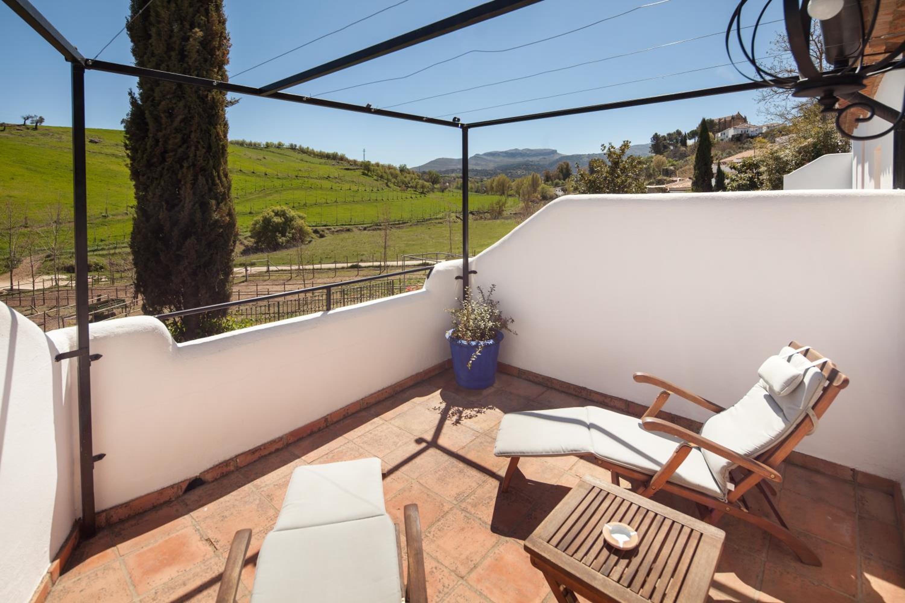 Junior Suite with Terrace - Photo 9
