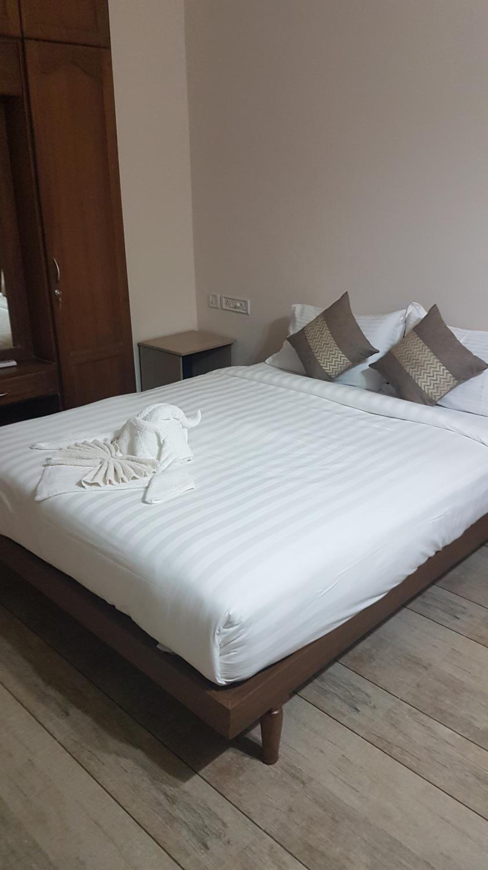 Standard Double Room - Photo 18