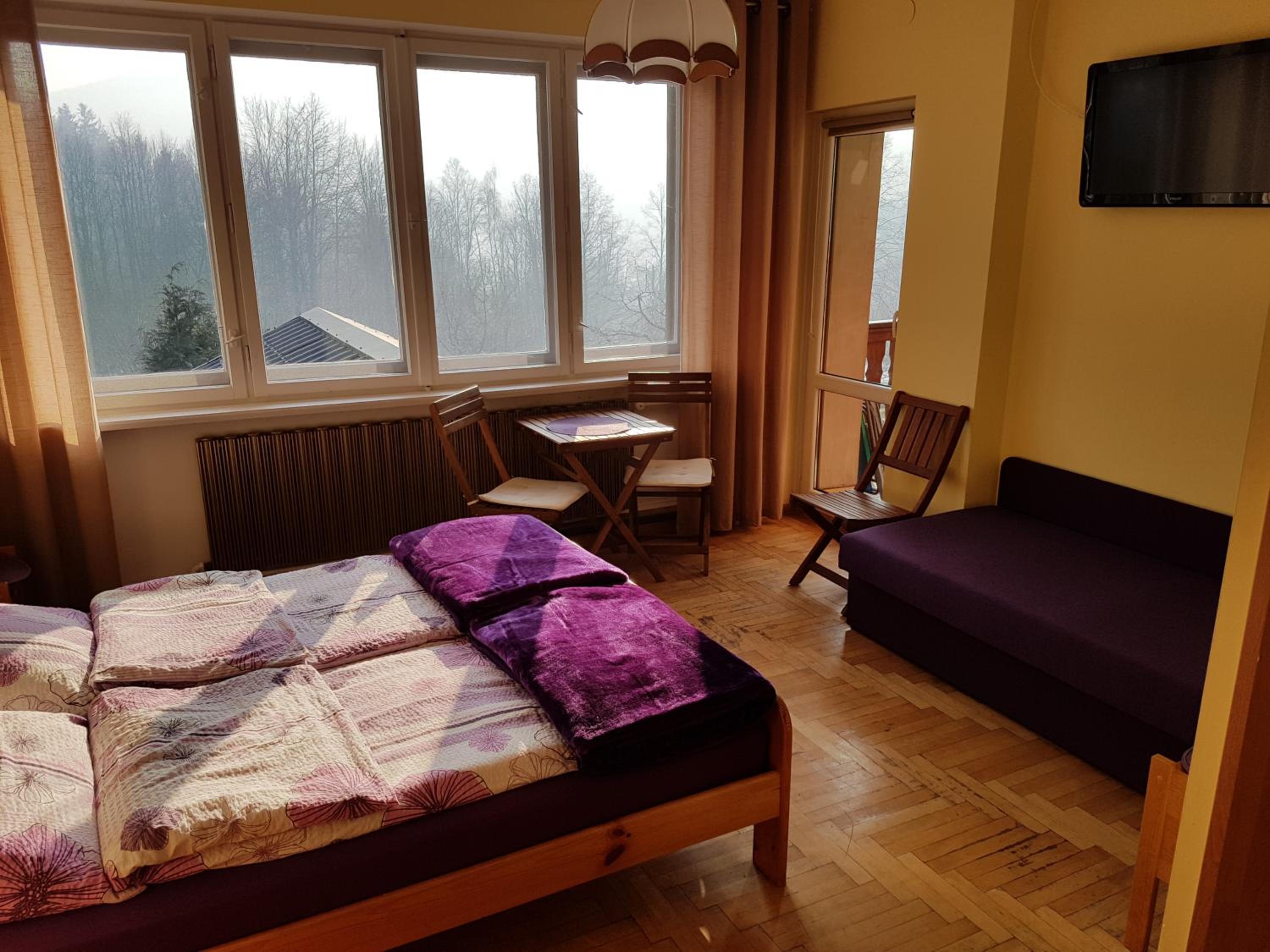 Double Room with Balcony (2 Adults + 1 Child) photo 1