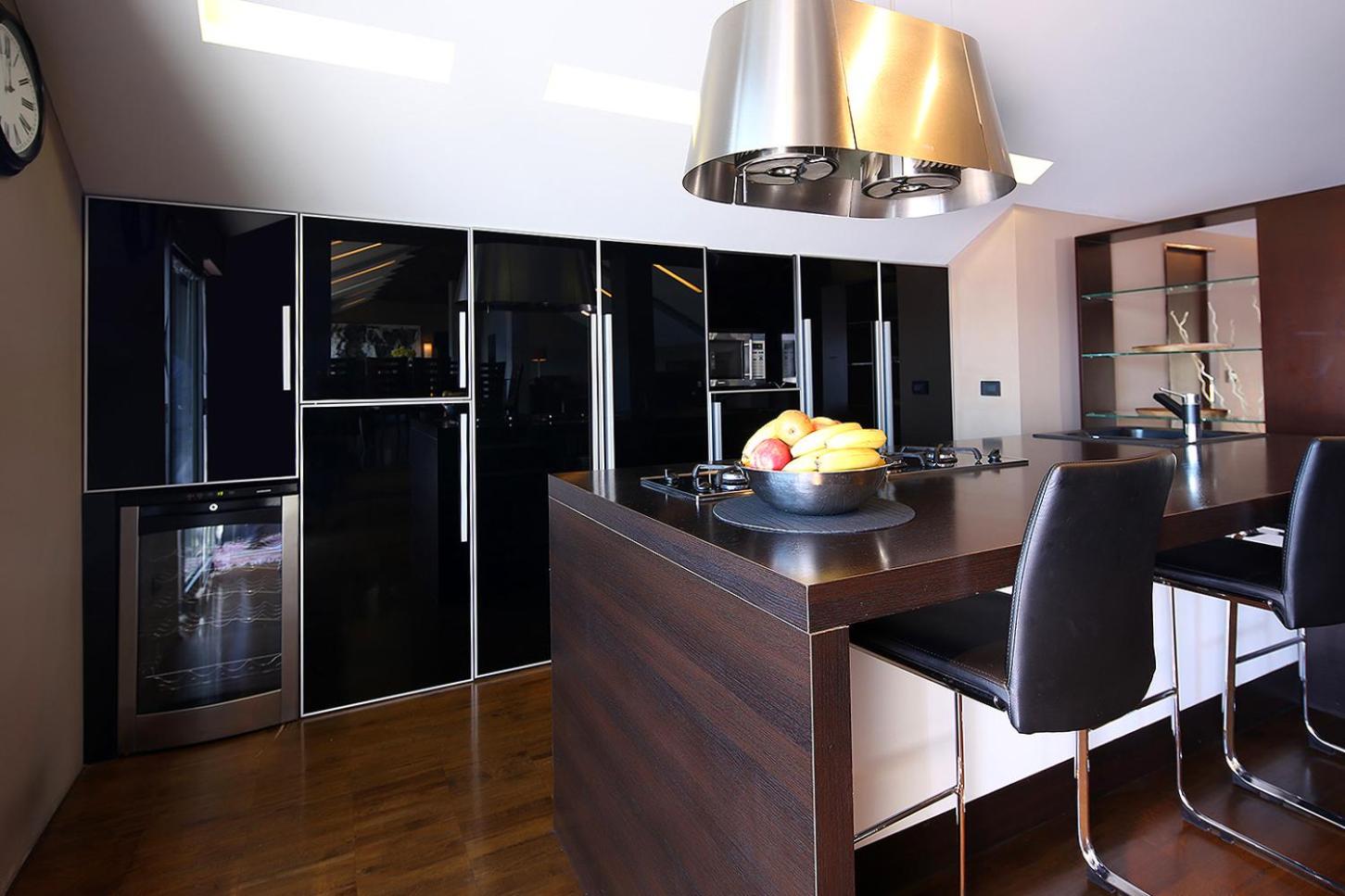 Penthouse Apartment photo 2
