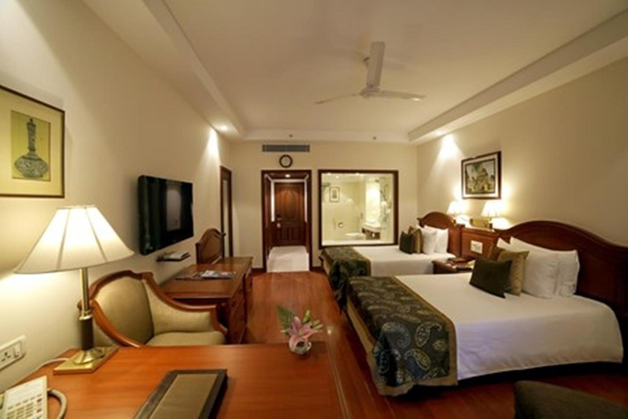 Executive Double Room with 10% on food and beverages | 15% off on spa and salon services photo 1