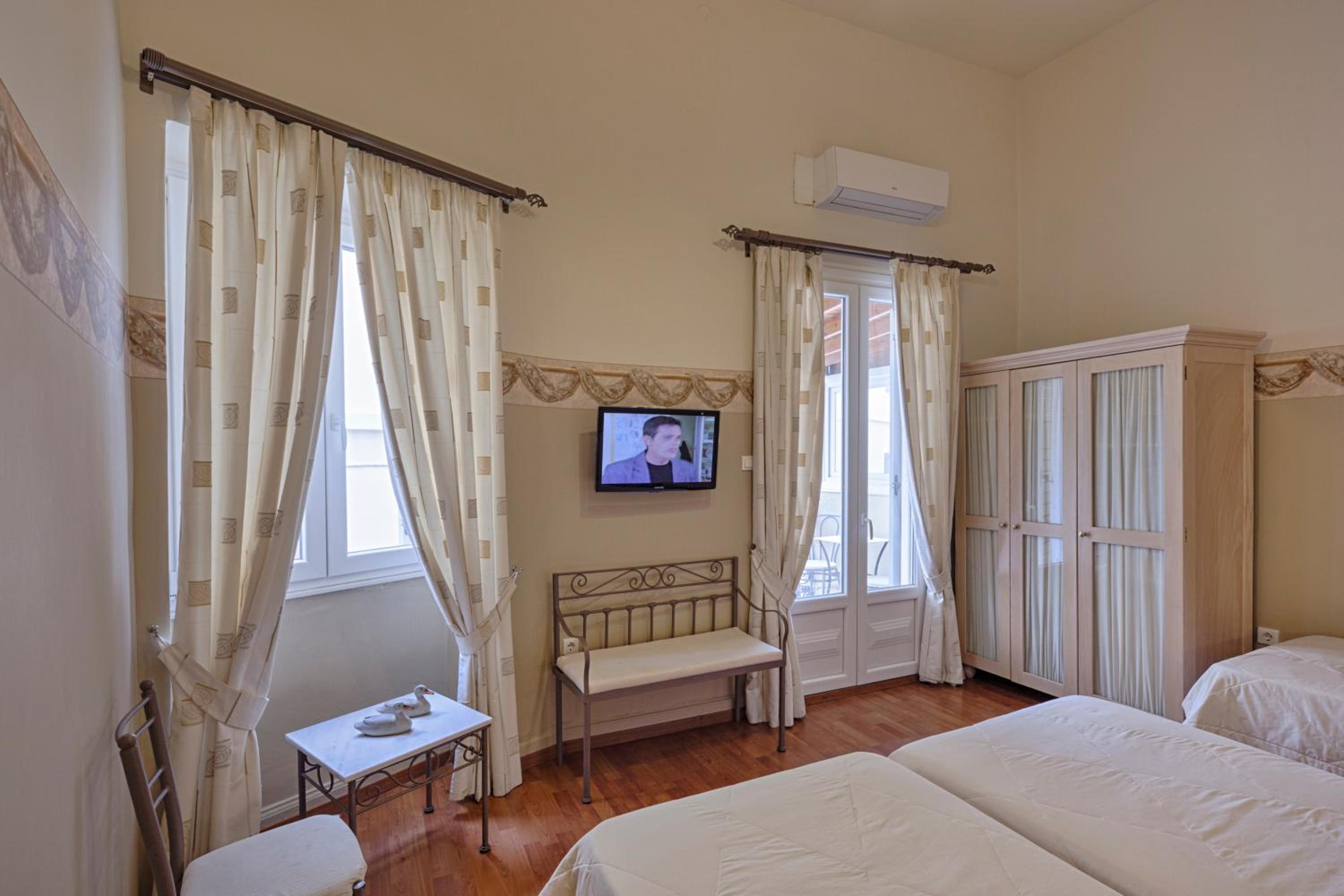 Triple Room with Balcony photo 2