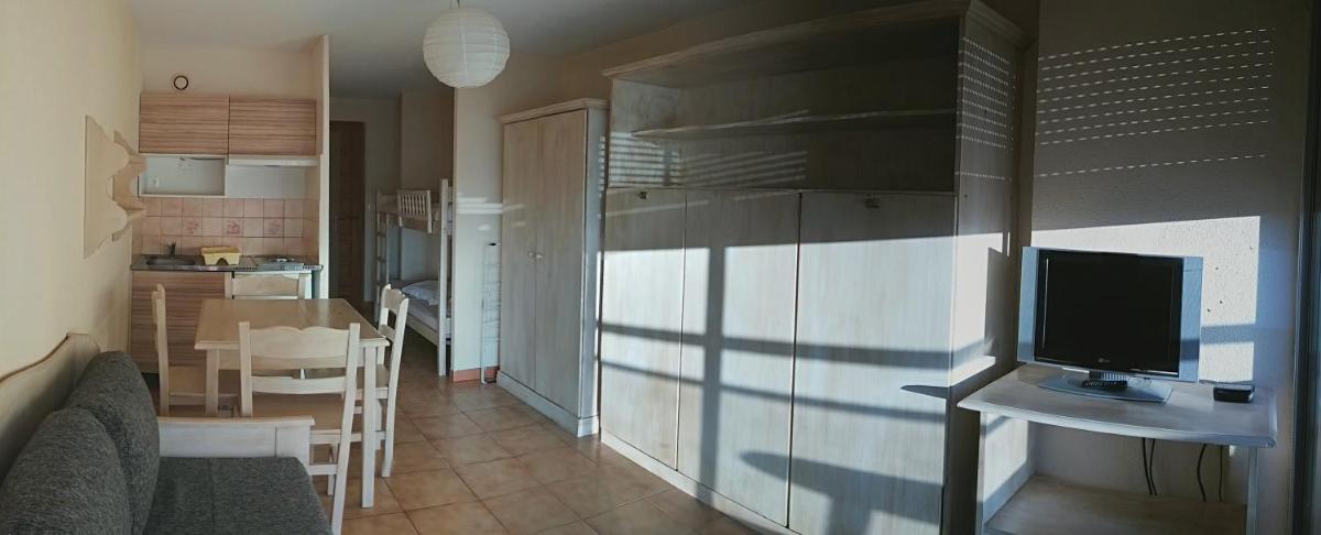 Studio with Balcony