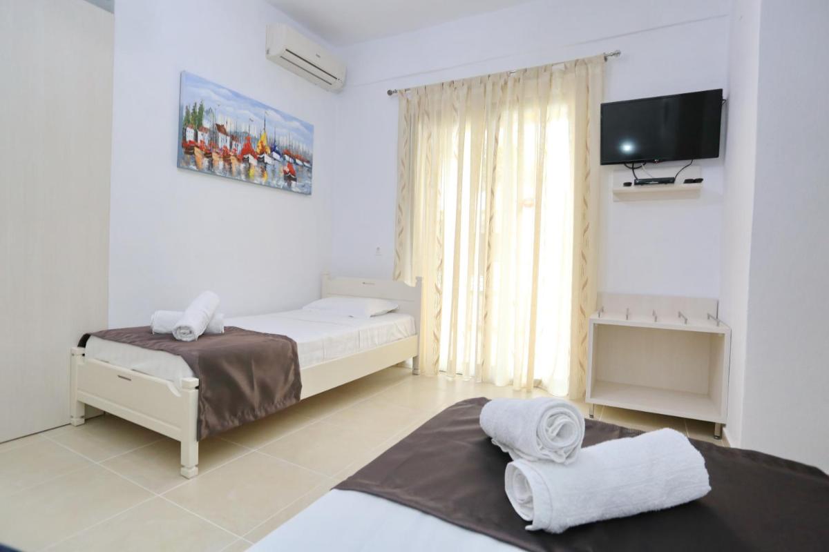 Apartment with Garden View photo 3
