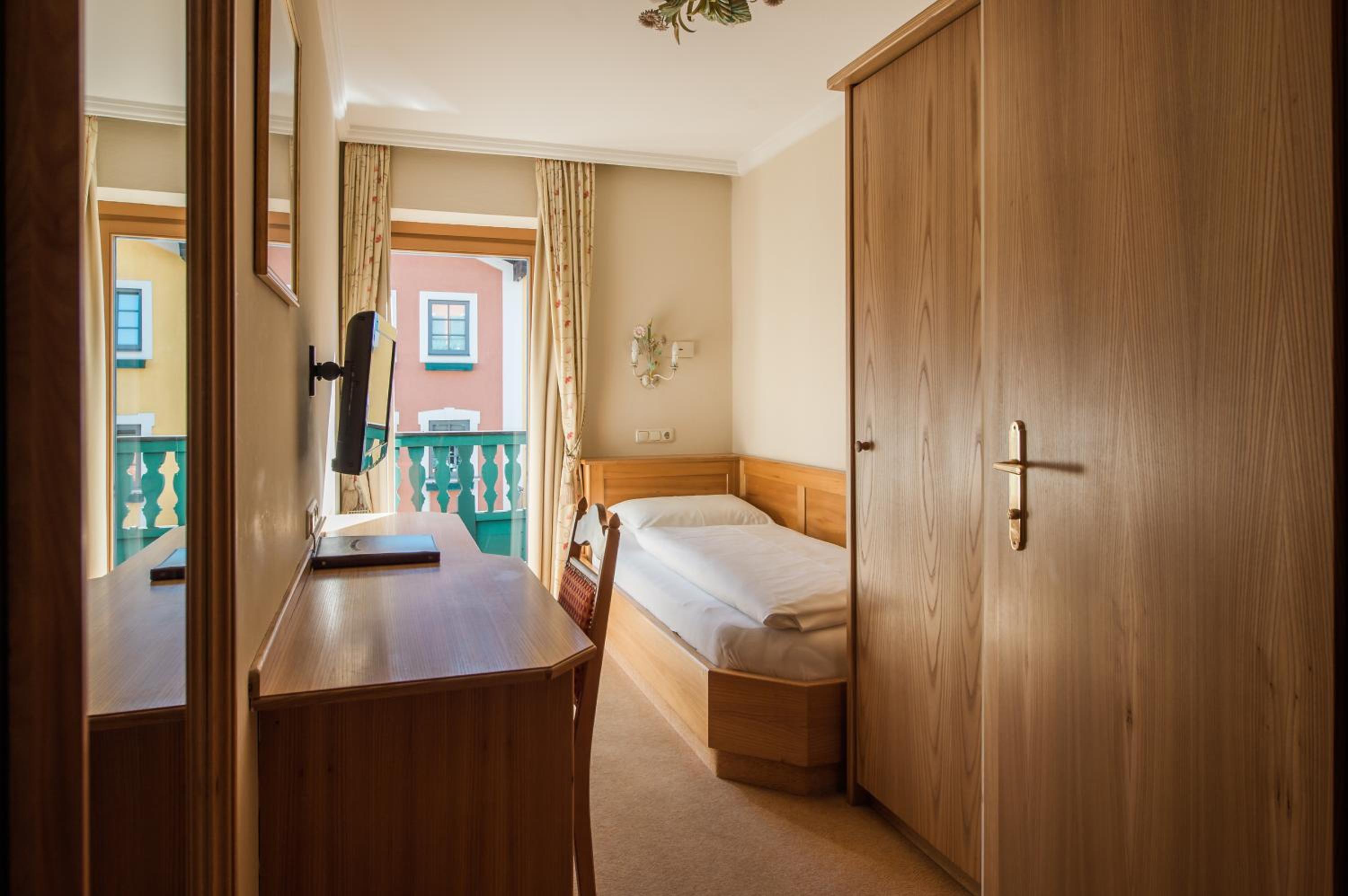 Single Room photo 3