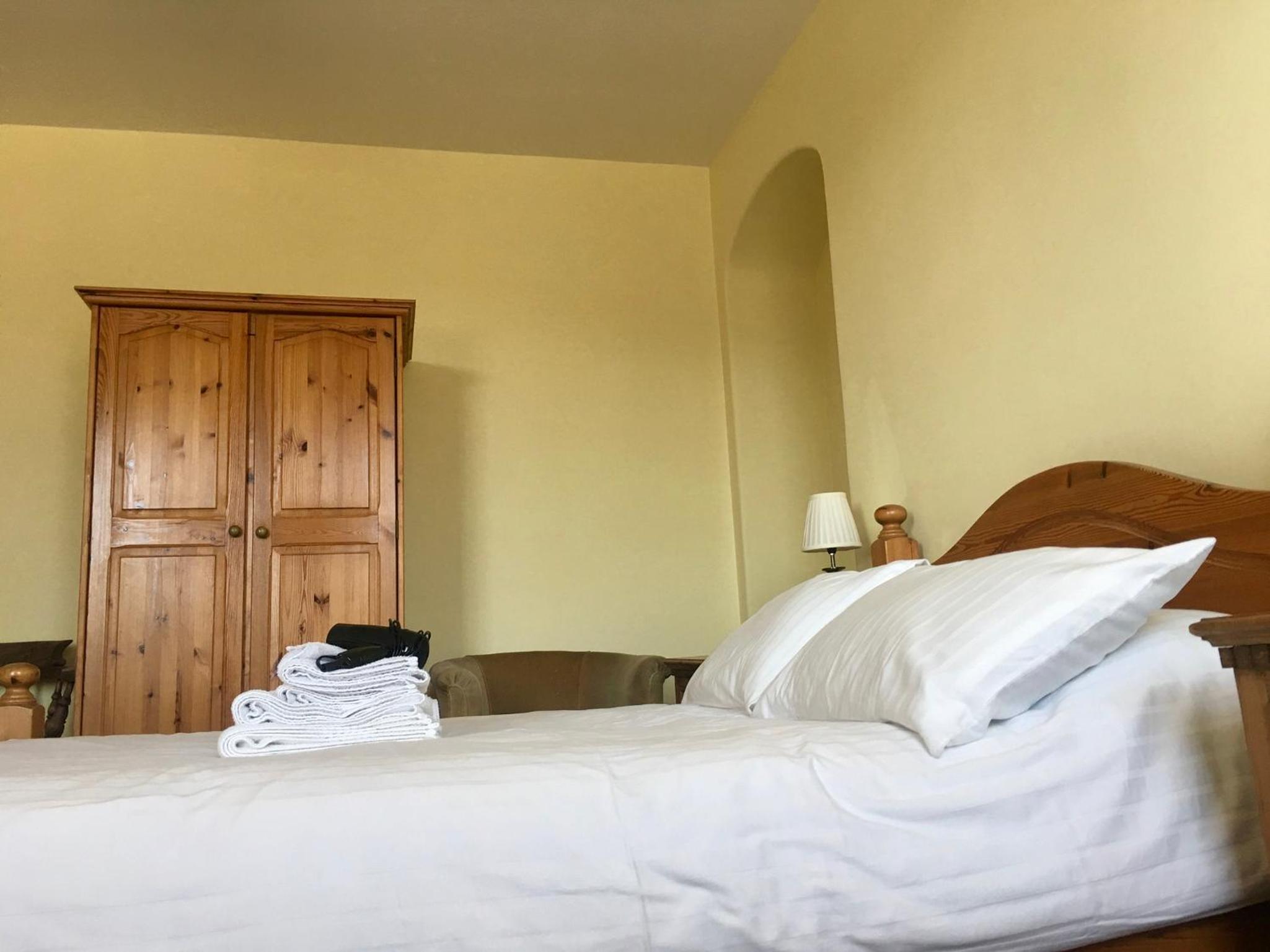Deluxe Double Room with Shower photo 3