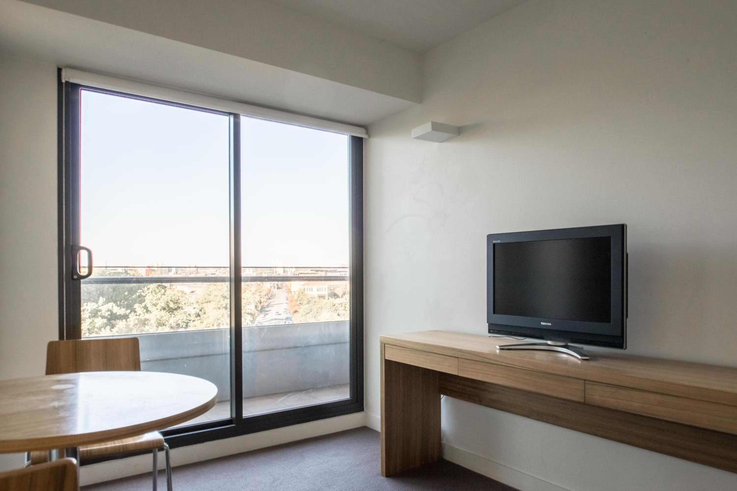 One-Bedroom Apartment photo 3