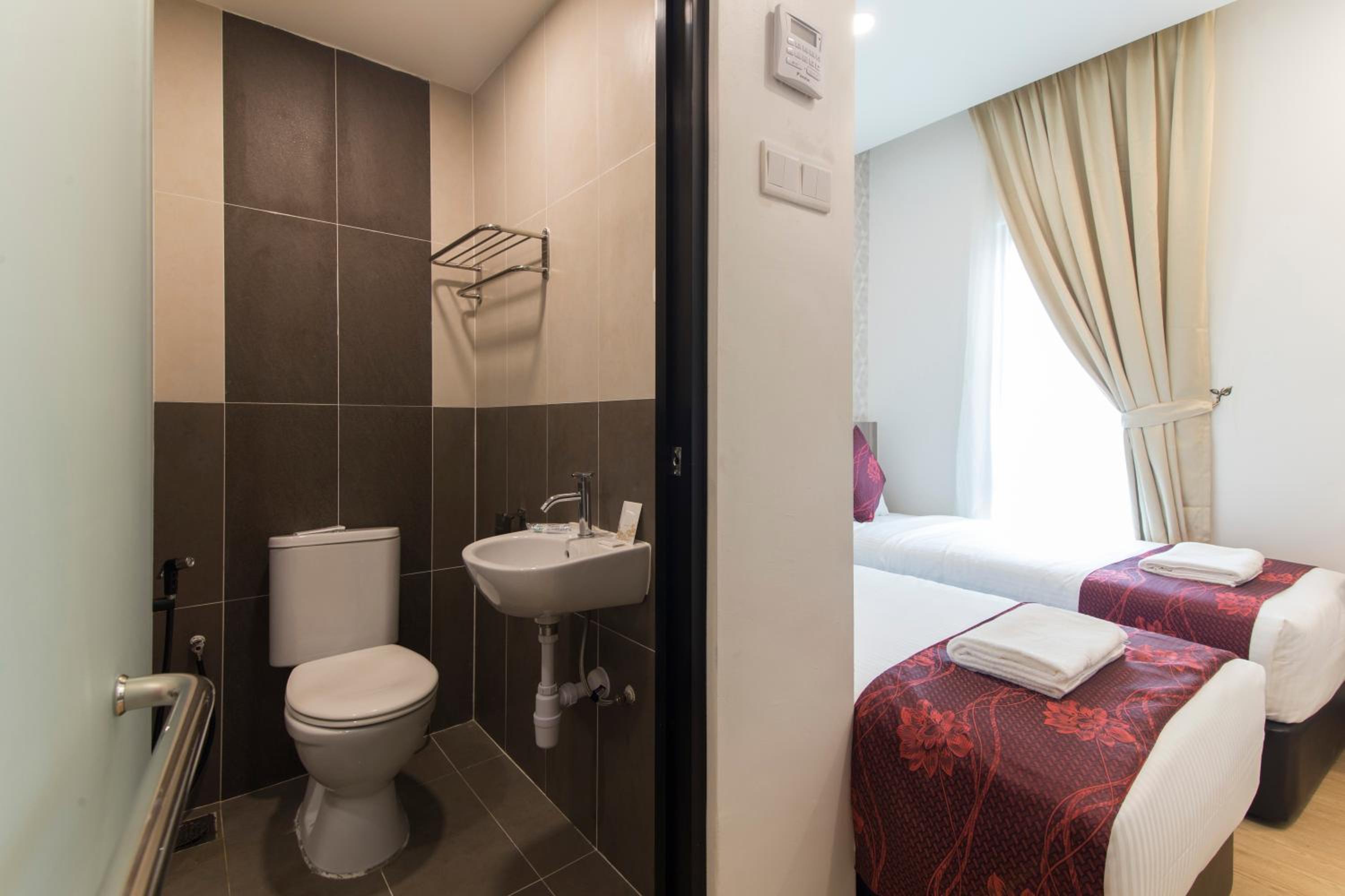Deluxe Twin Room — the supplier's photographs — photo 3