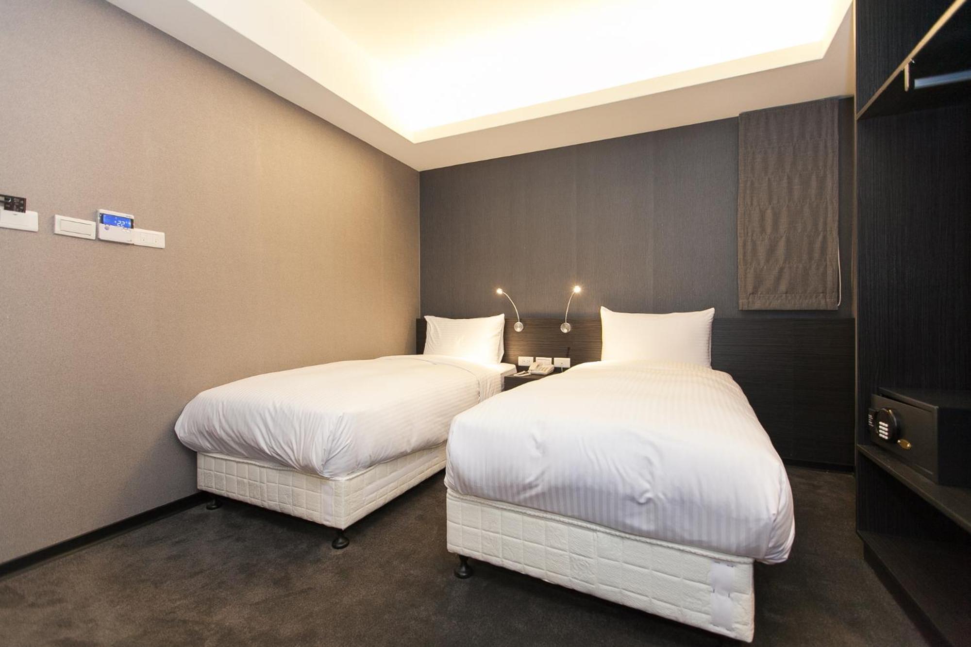 Standard Twin Room photo 1