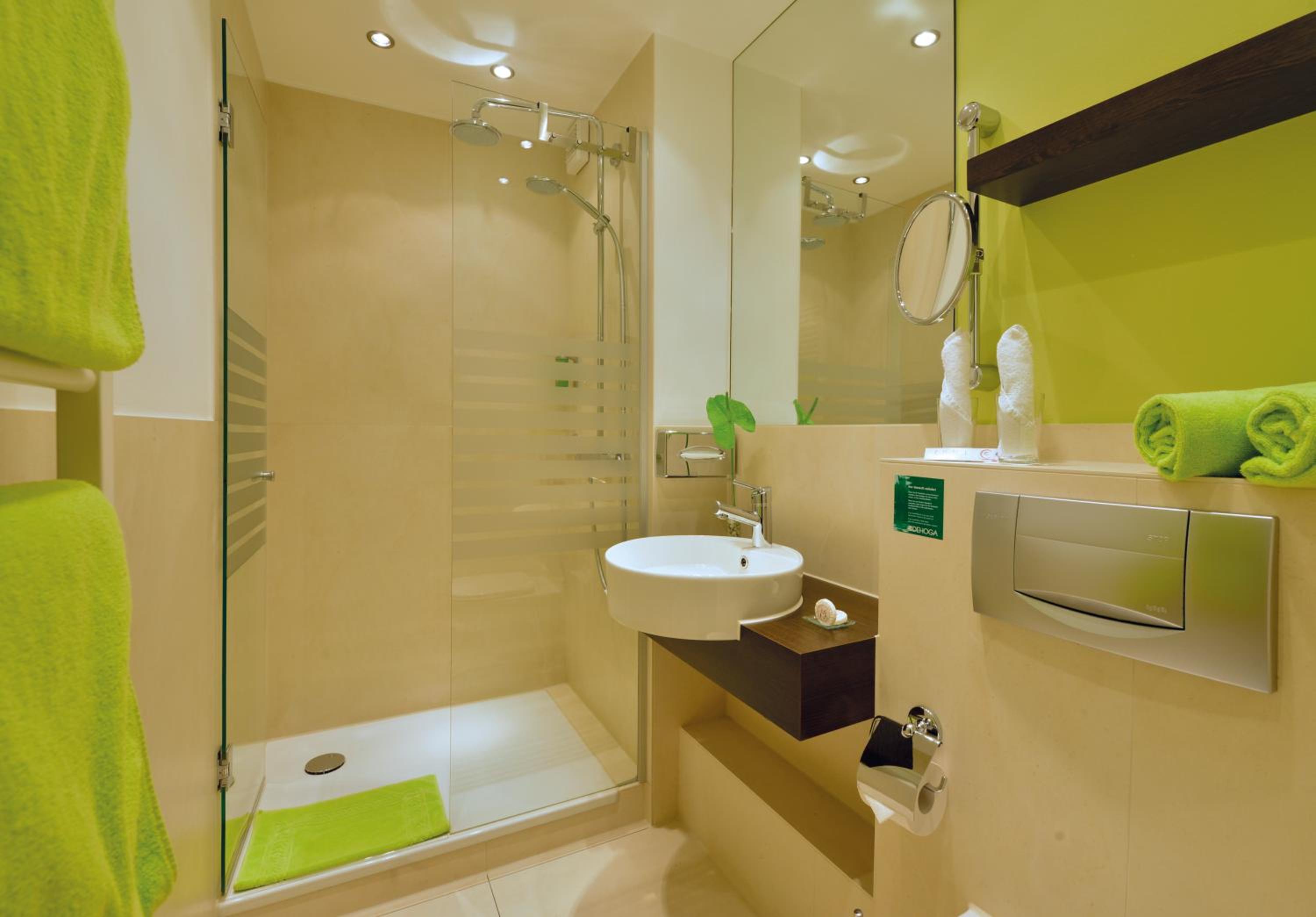 Double or Twin Room - Photo 8