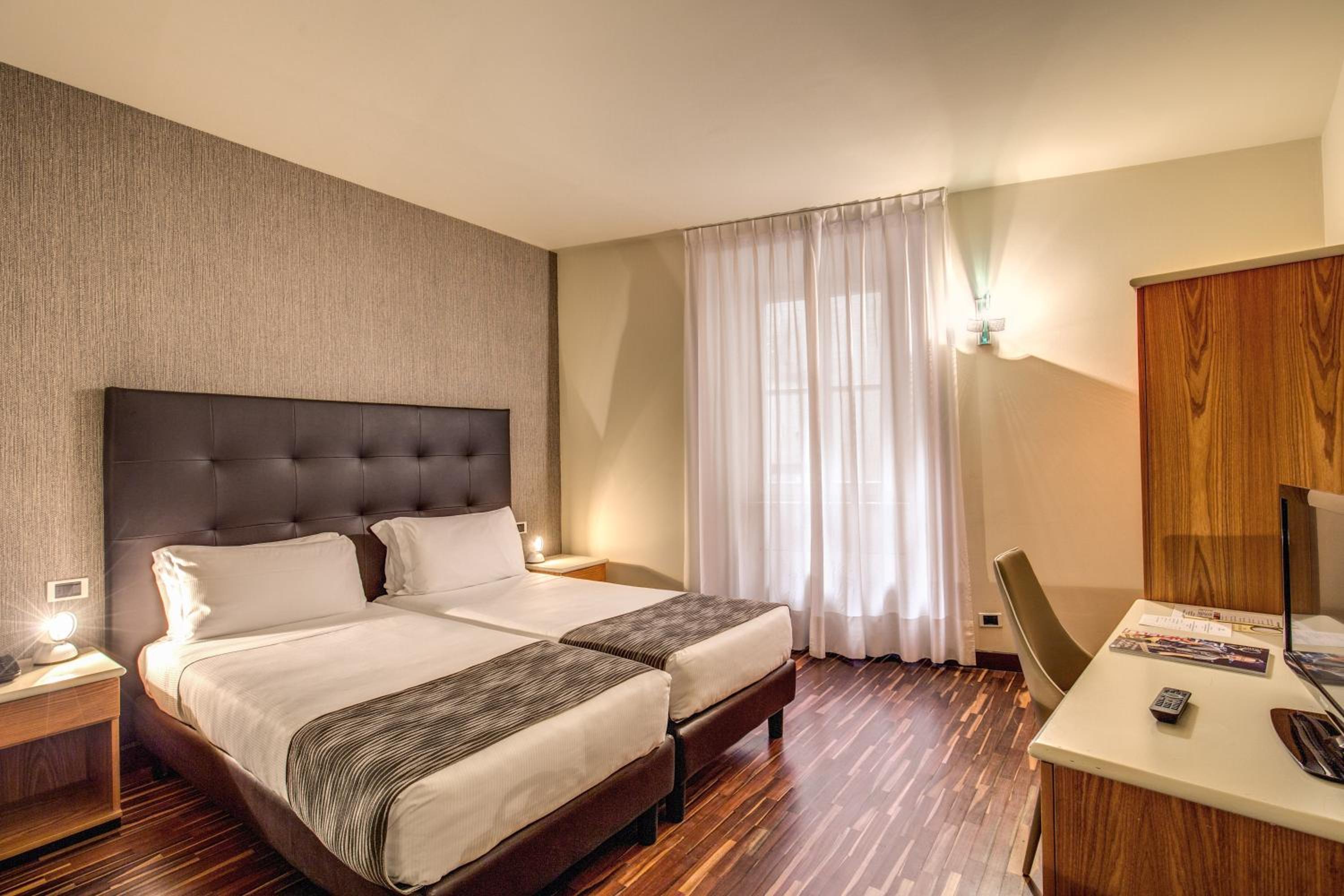 Double or Twin Room photo 2
