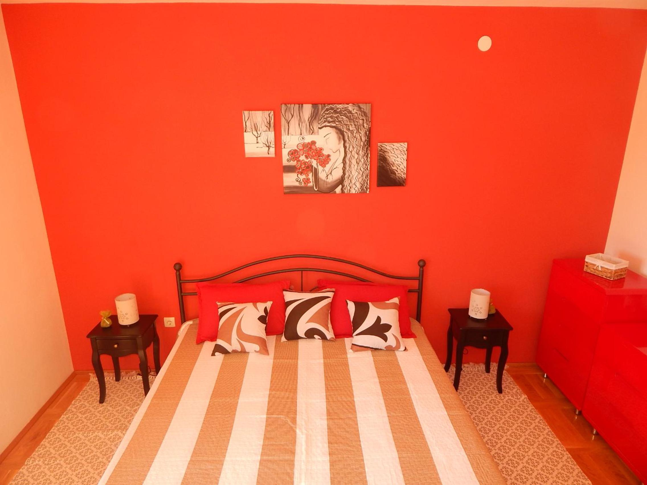 Double Room - Photo 12