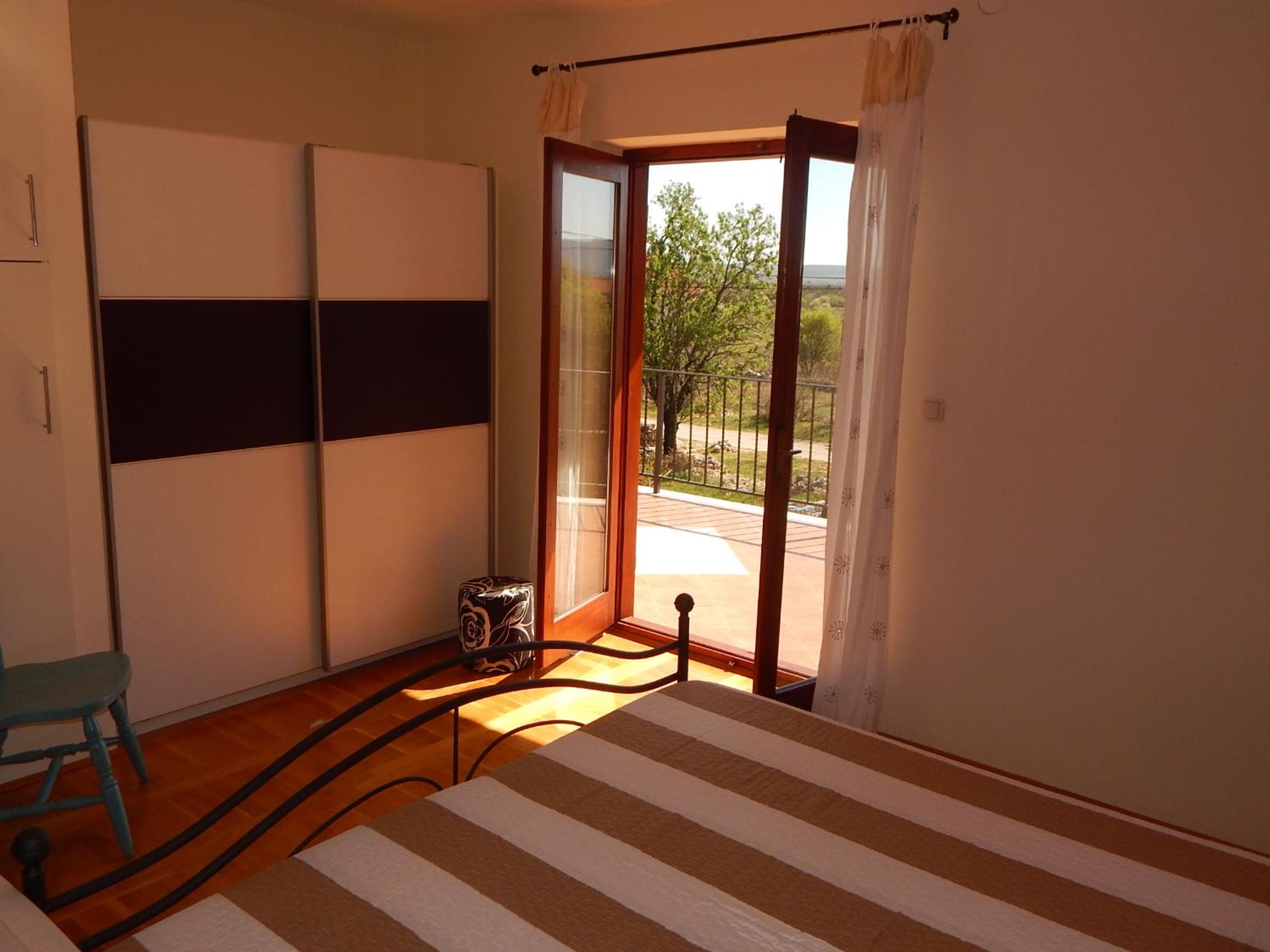 Double Room - Photo 3