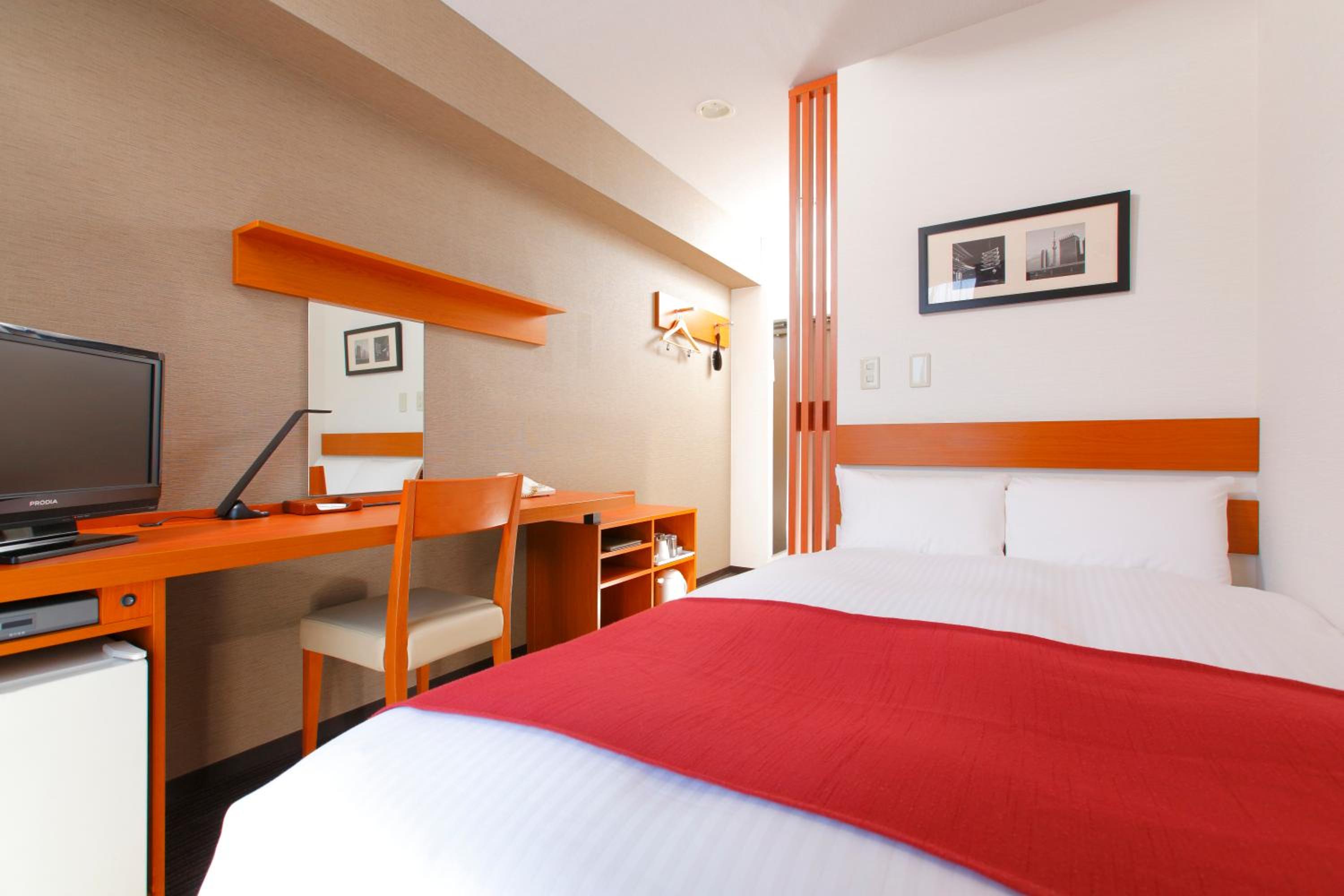 Standard Single - Non Smoking - House Keeping is Optional with Additional Cost photo 2
