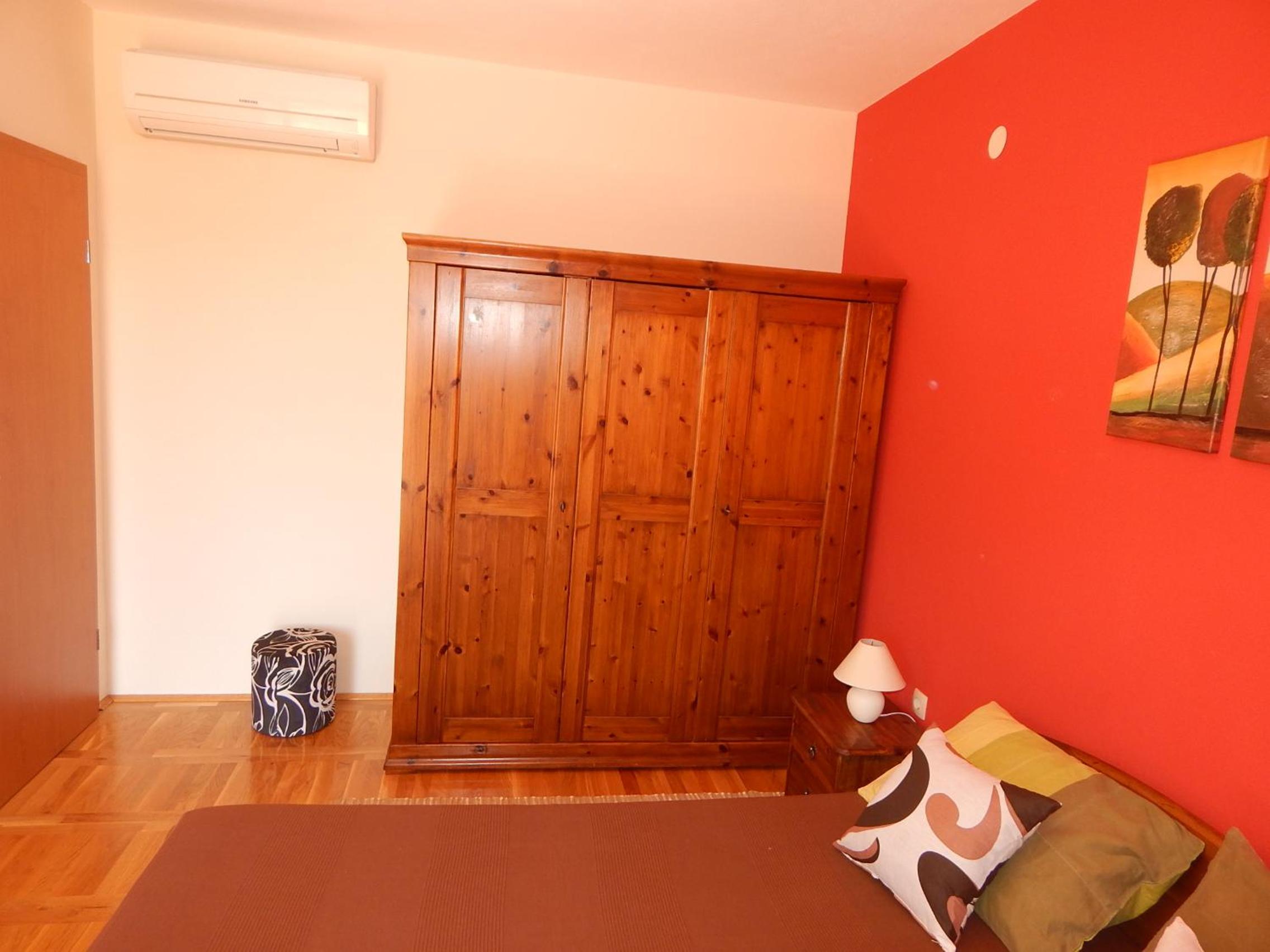 Double Room - Photo 6