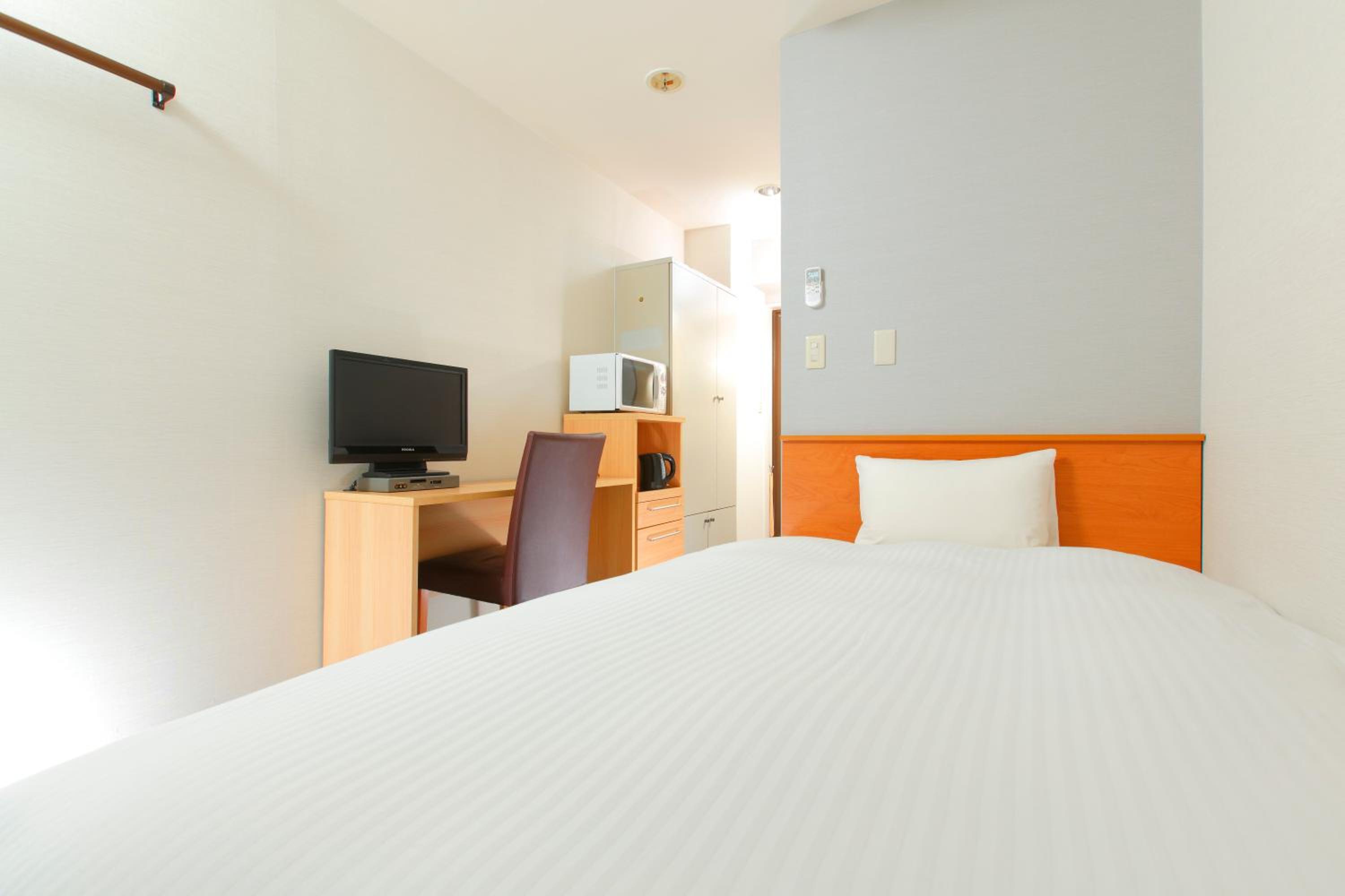 Economy Single Room Annex - Non Smoking - House Keeping is Optional with Additional Cost photo 2