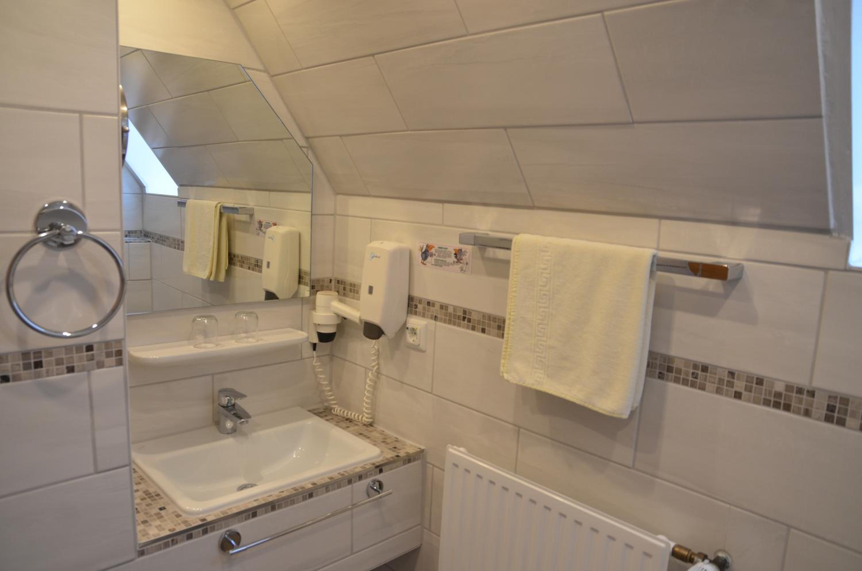 Double Room - Photo 3