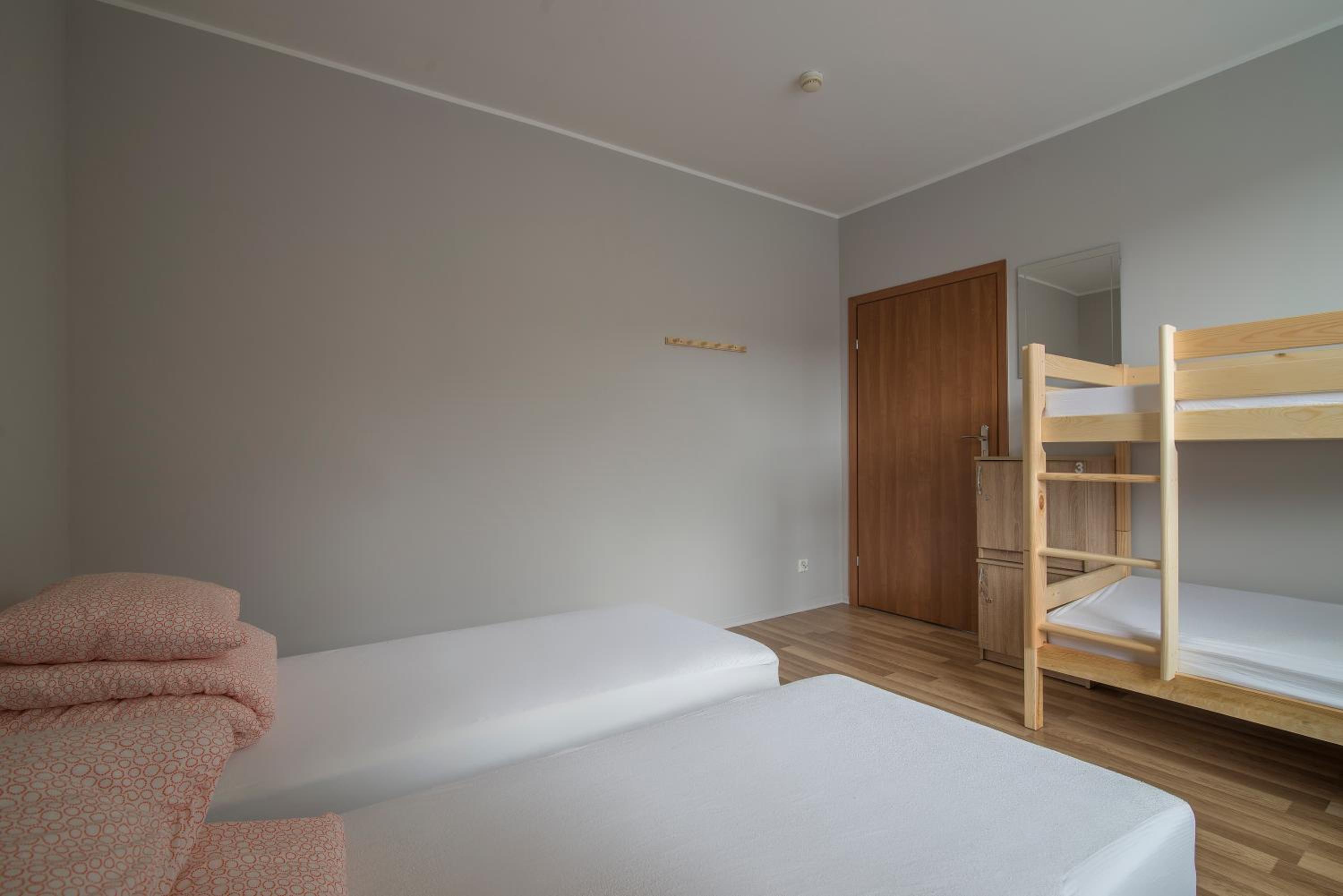 Quadruple Room - Photo 4