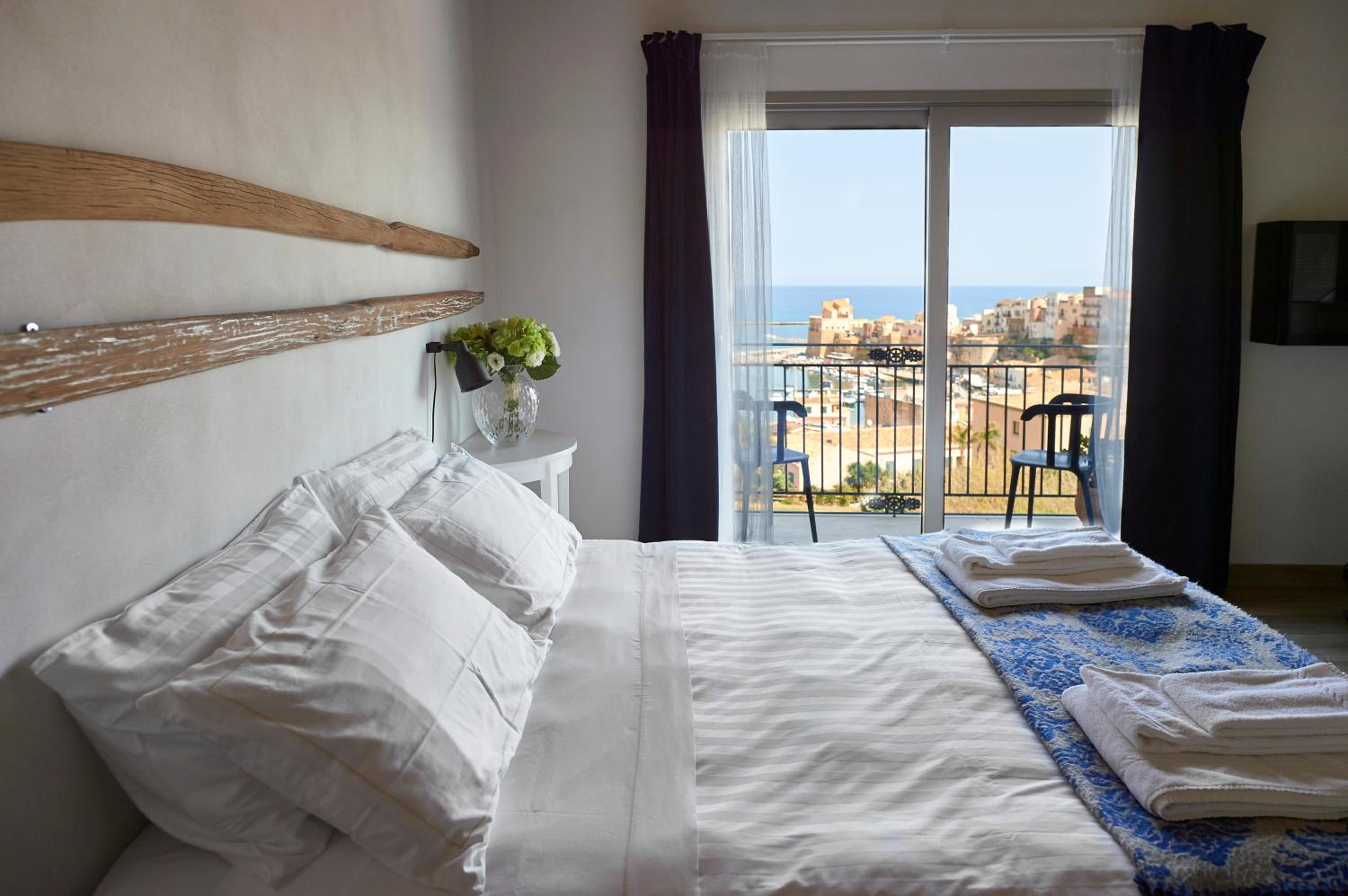 Junior Suite with Sea View photo 1