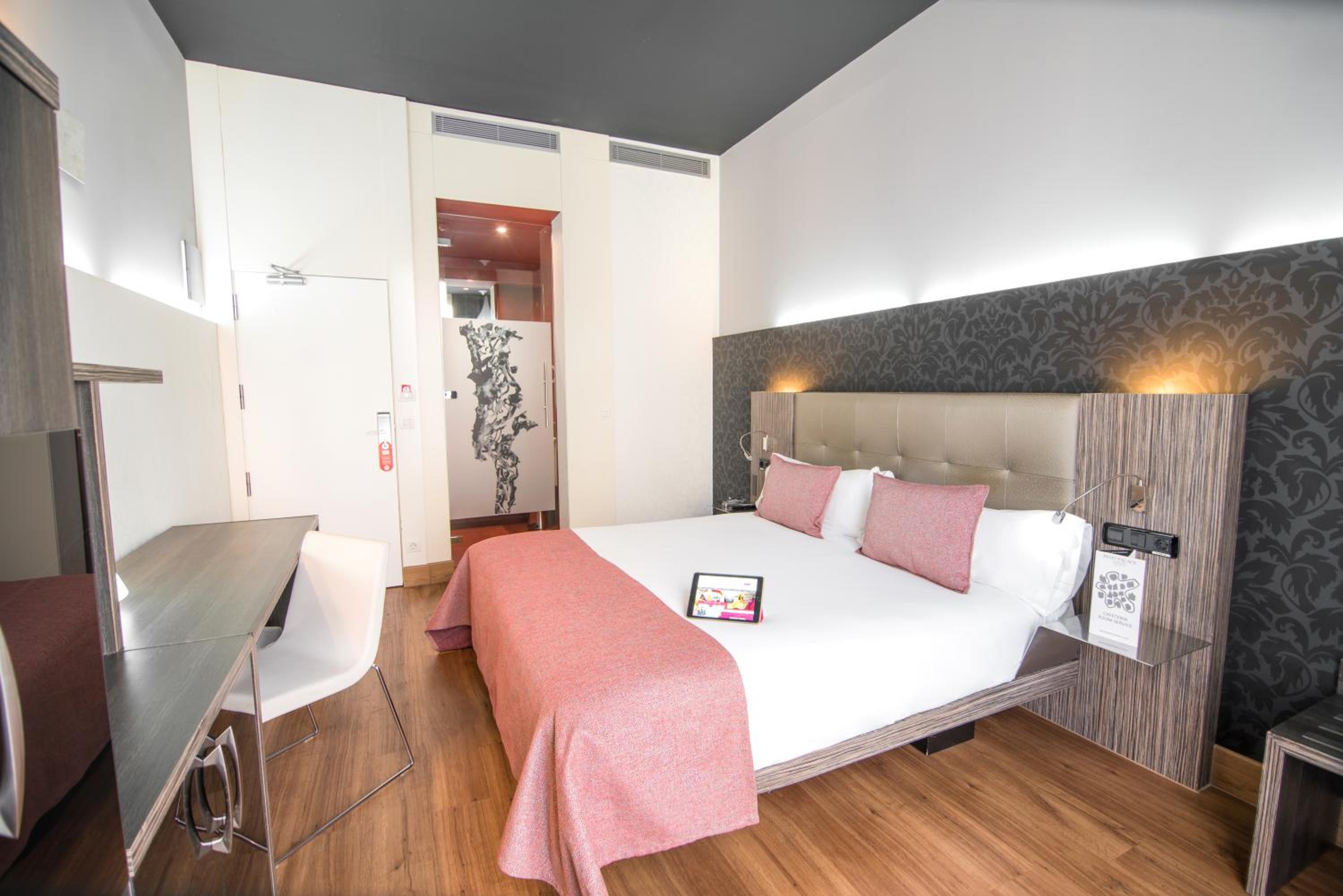 Habitación Doble o con Dos Camas (1-2 Adultos)
