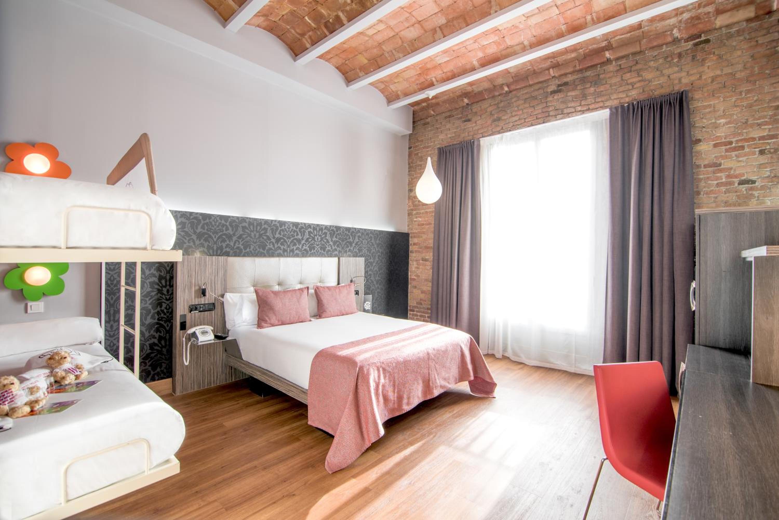 Quadruple Room photo 2