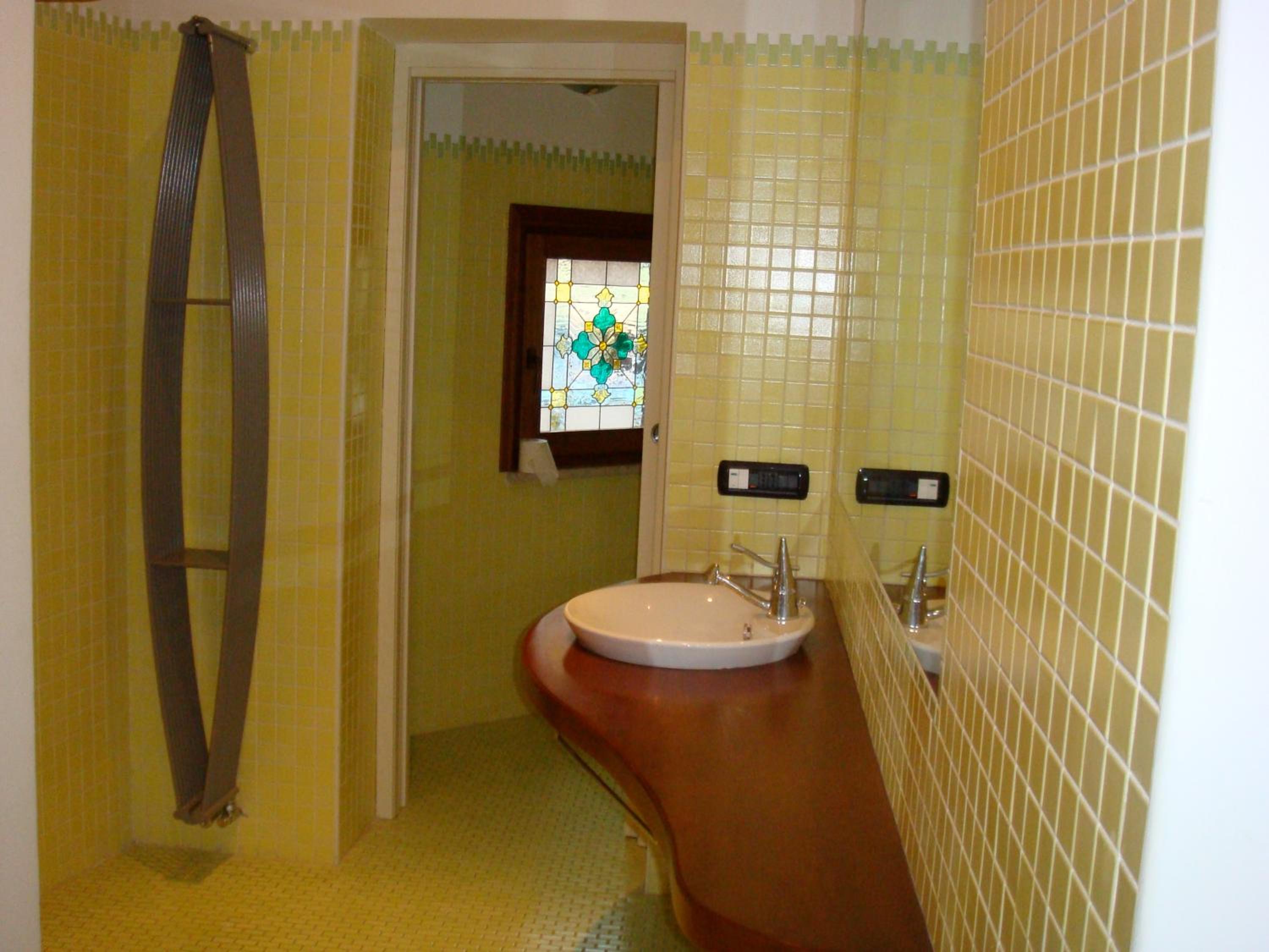 Double Room with Private External Bathroom - Photo 4