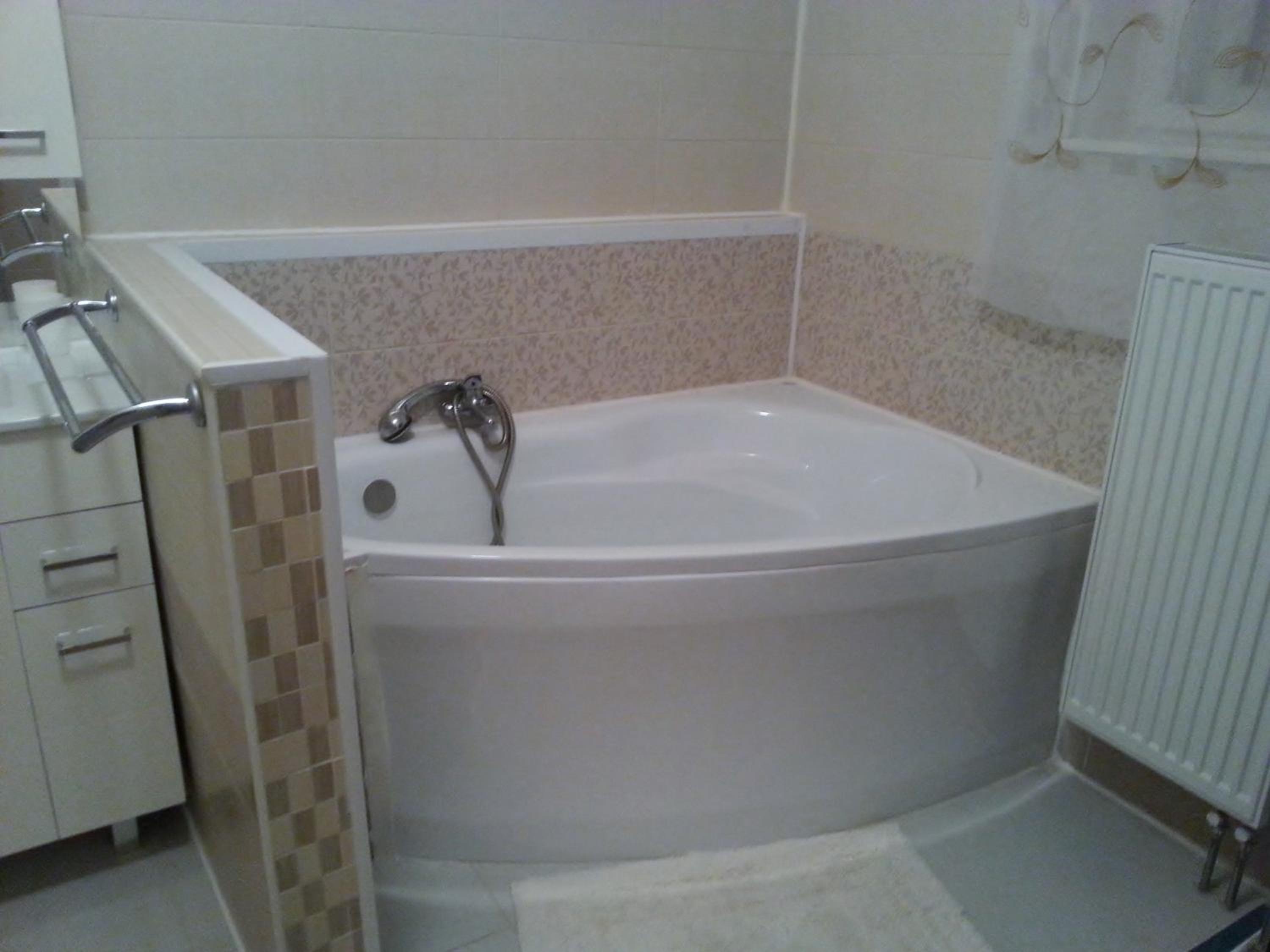 Two-Bedroom Apartment - Photo 10
