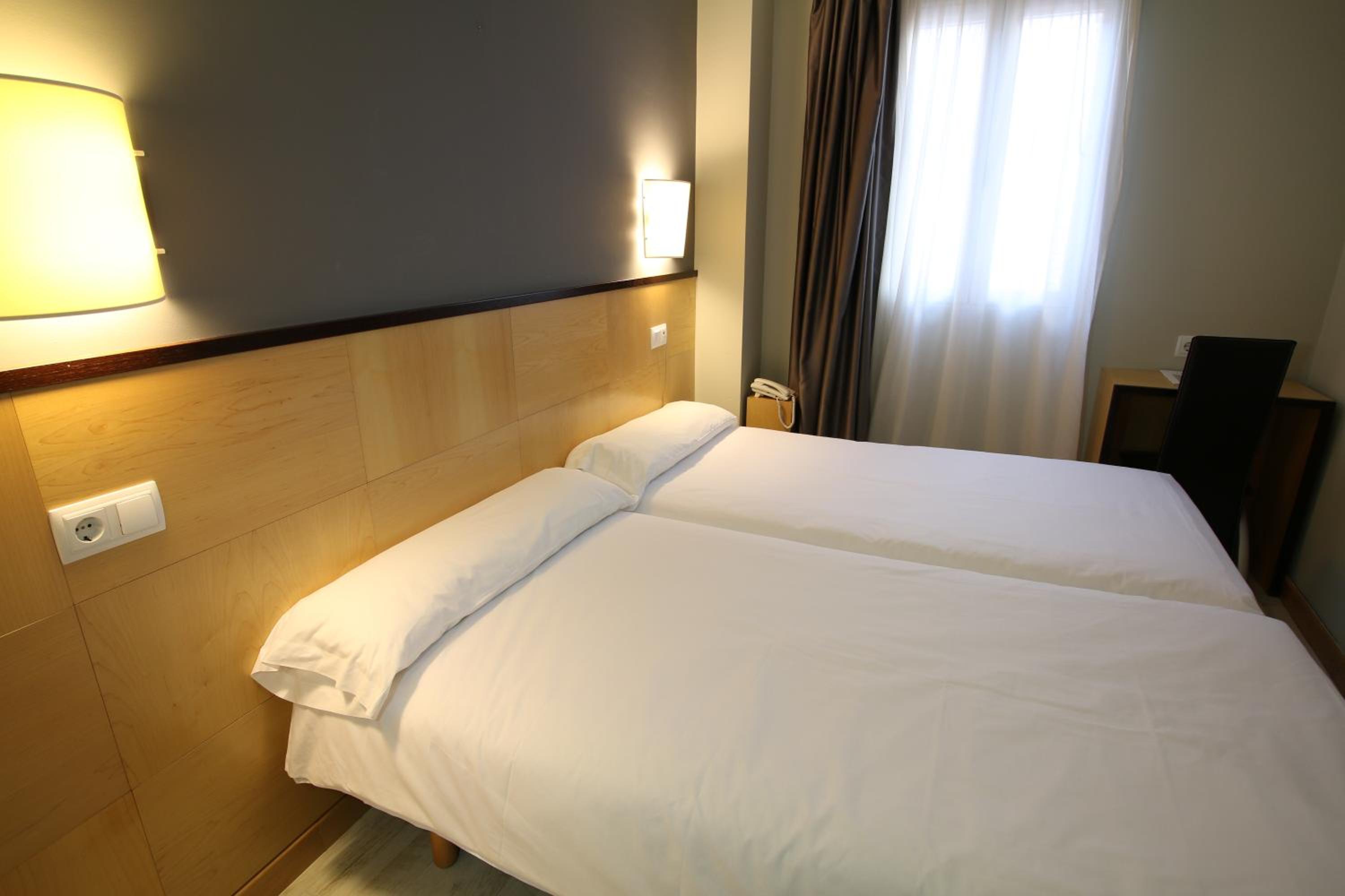 Habitación Doble o con Dos Camas