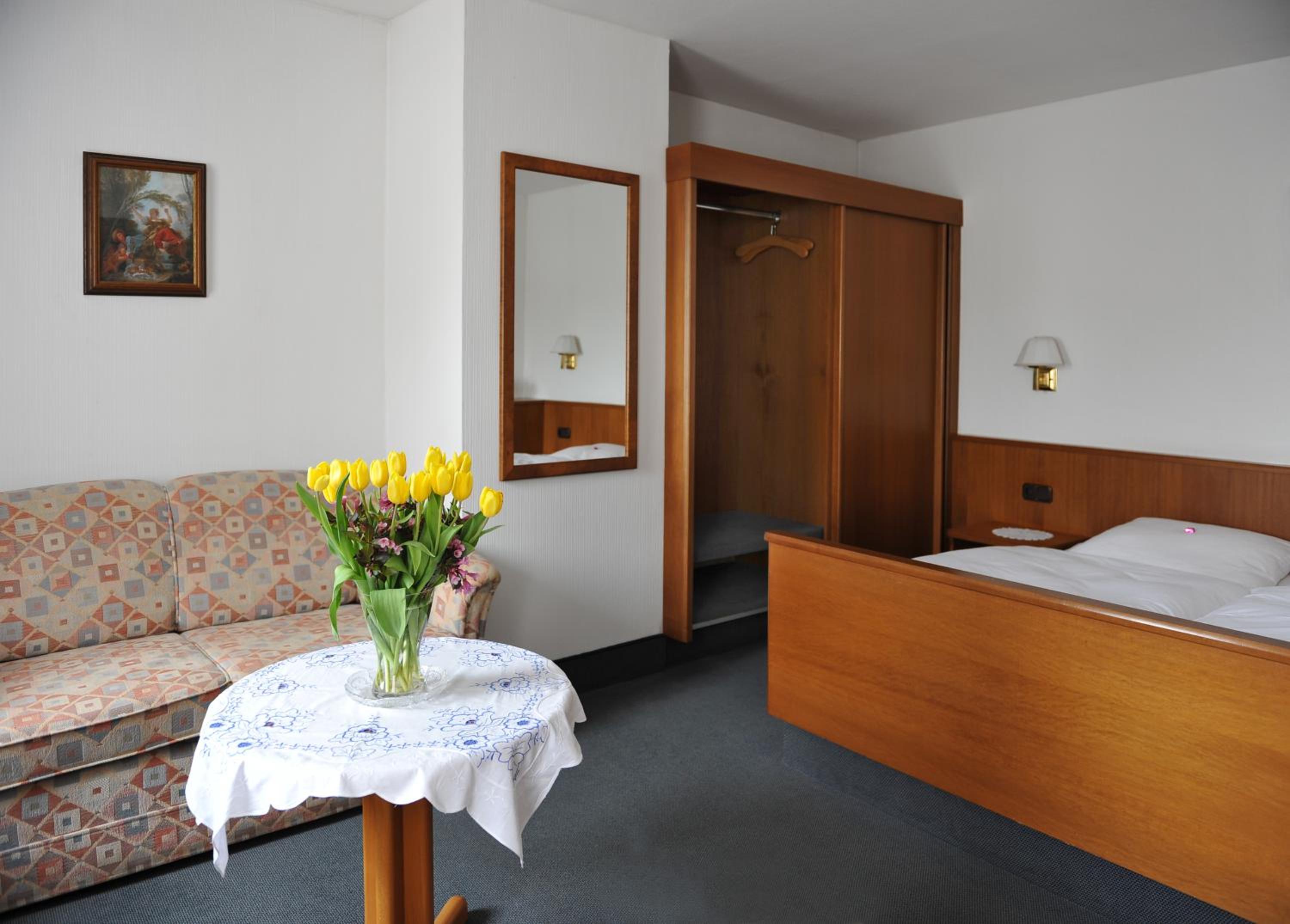 Standard Double Room - Photo 2