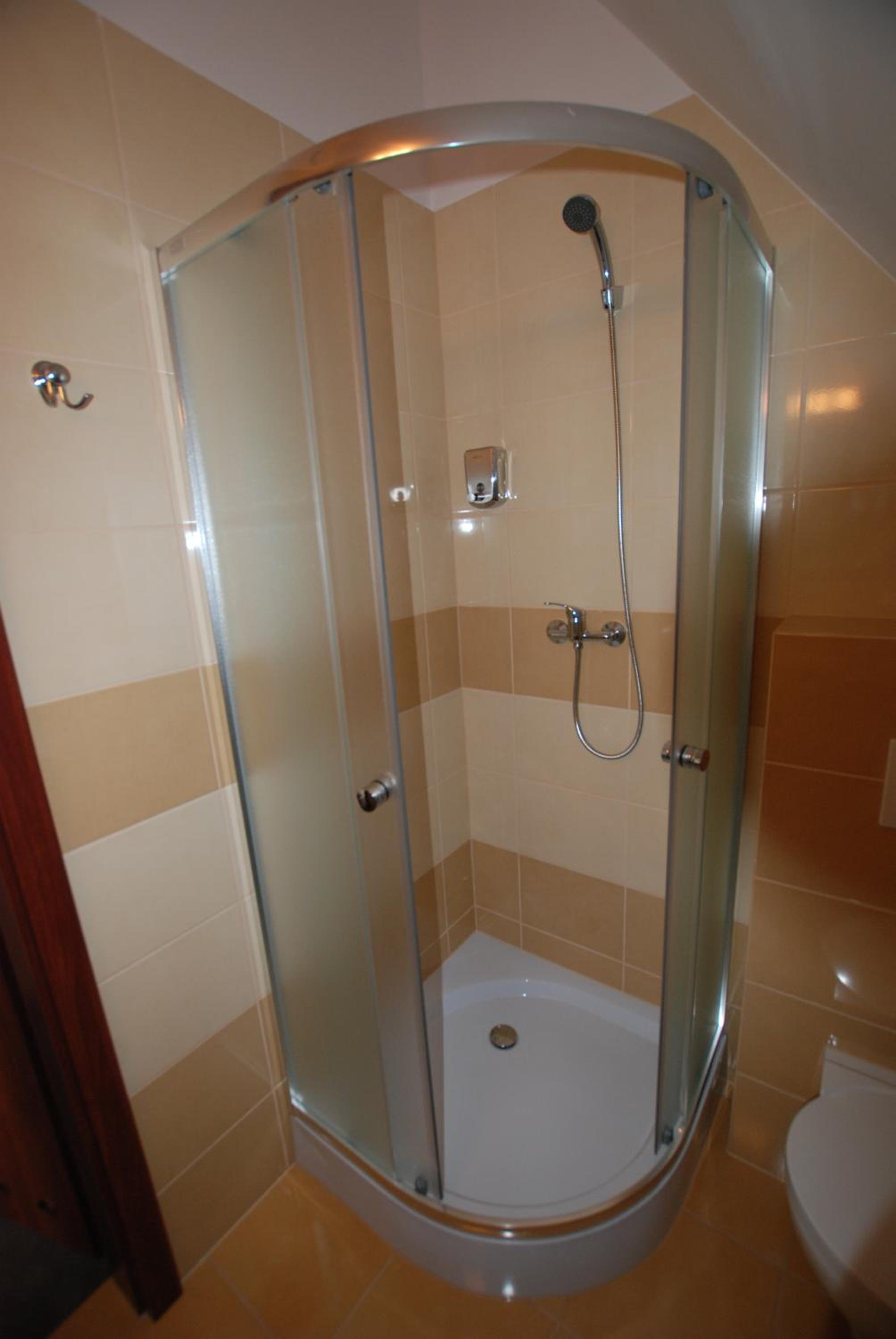 Double Room - Photo 7