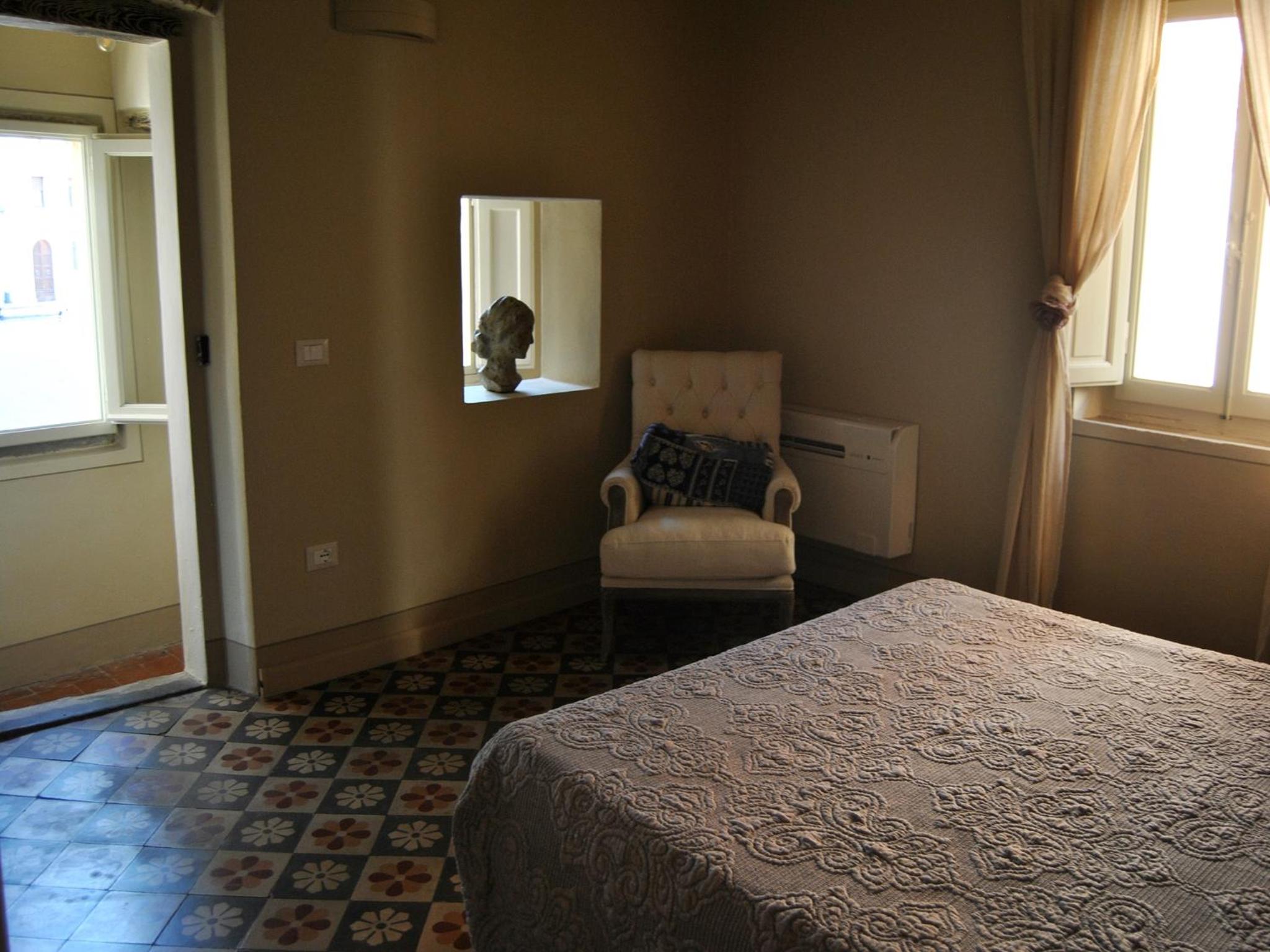 Two-Bedroom Apartment - Photo 19