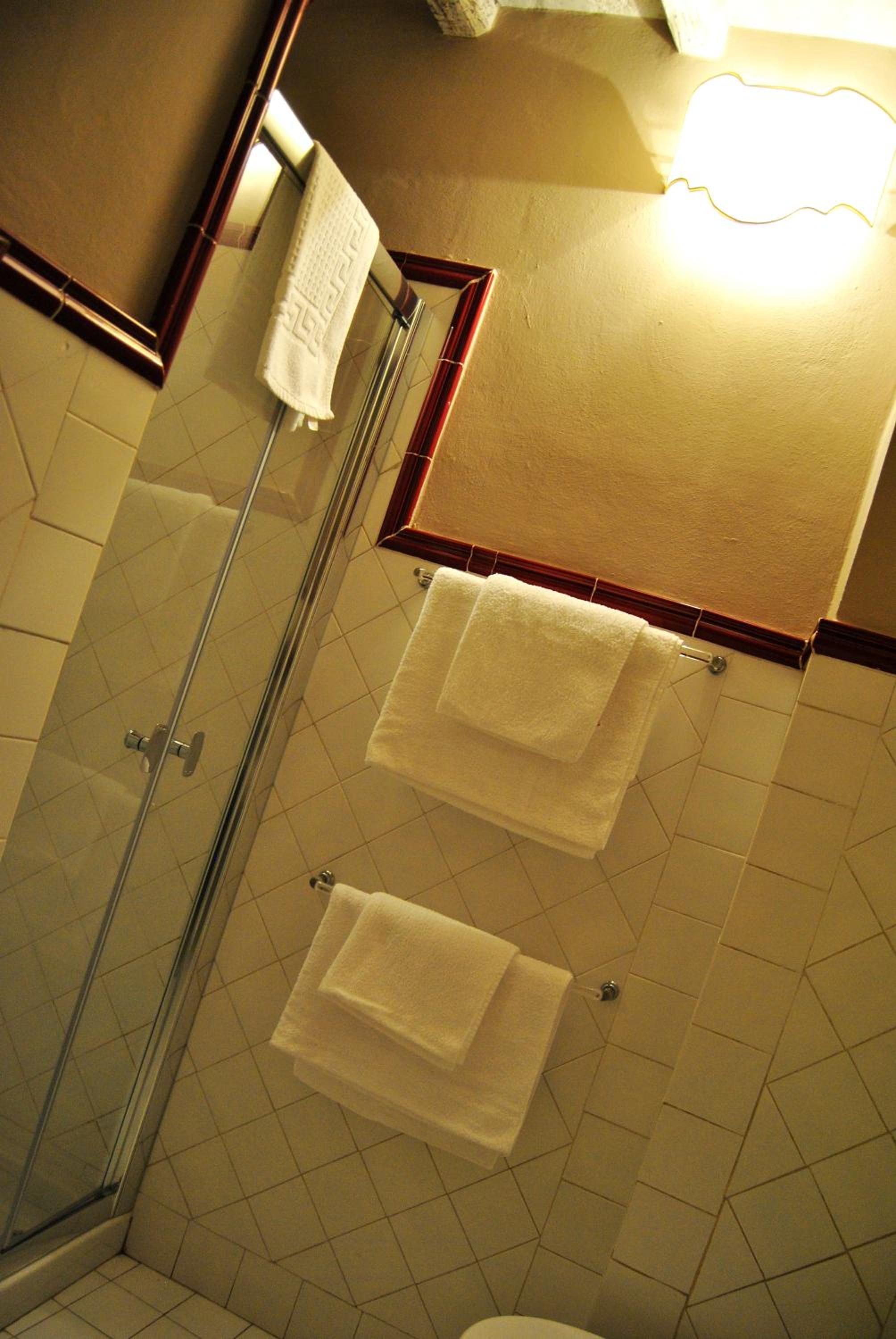 Two-Bedroom Apartment - Photo 18