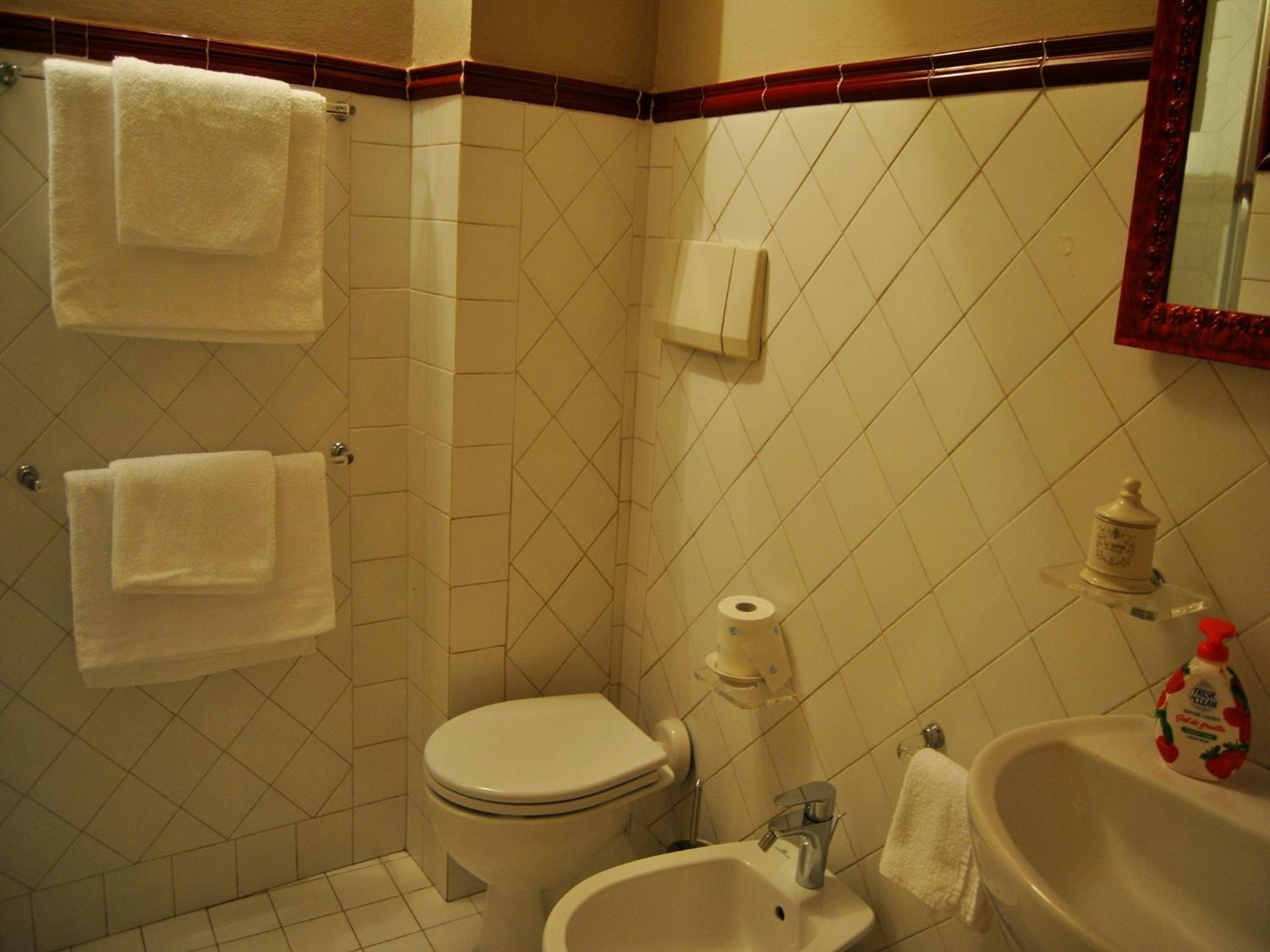 Two-Bedroom Apartment - Photo 17
