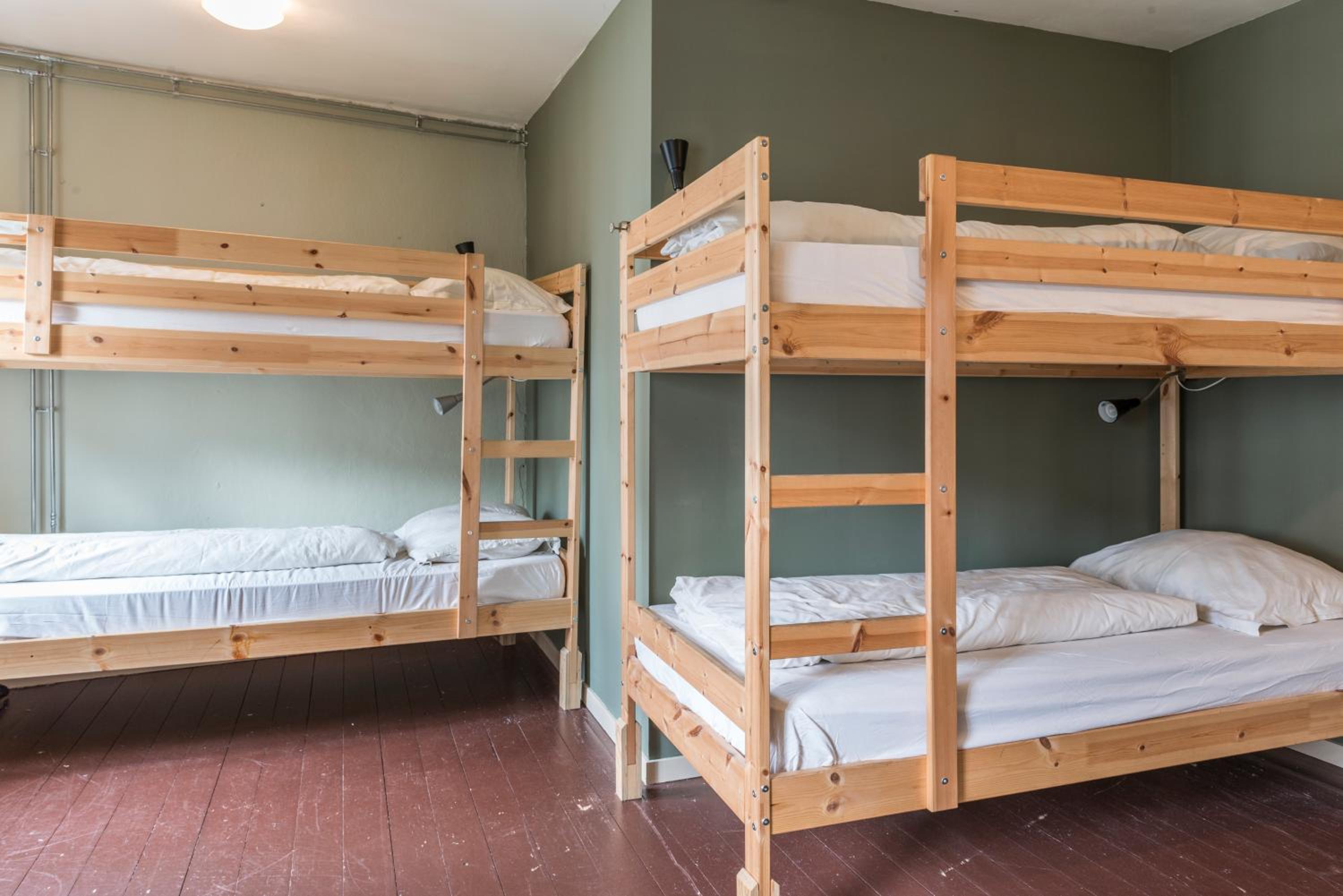 Bed in 6-Bed Mixed Dormitory Room