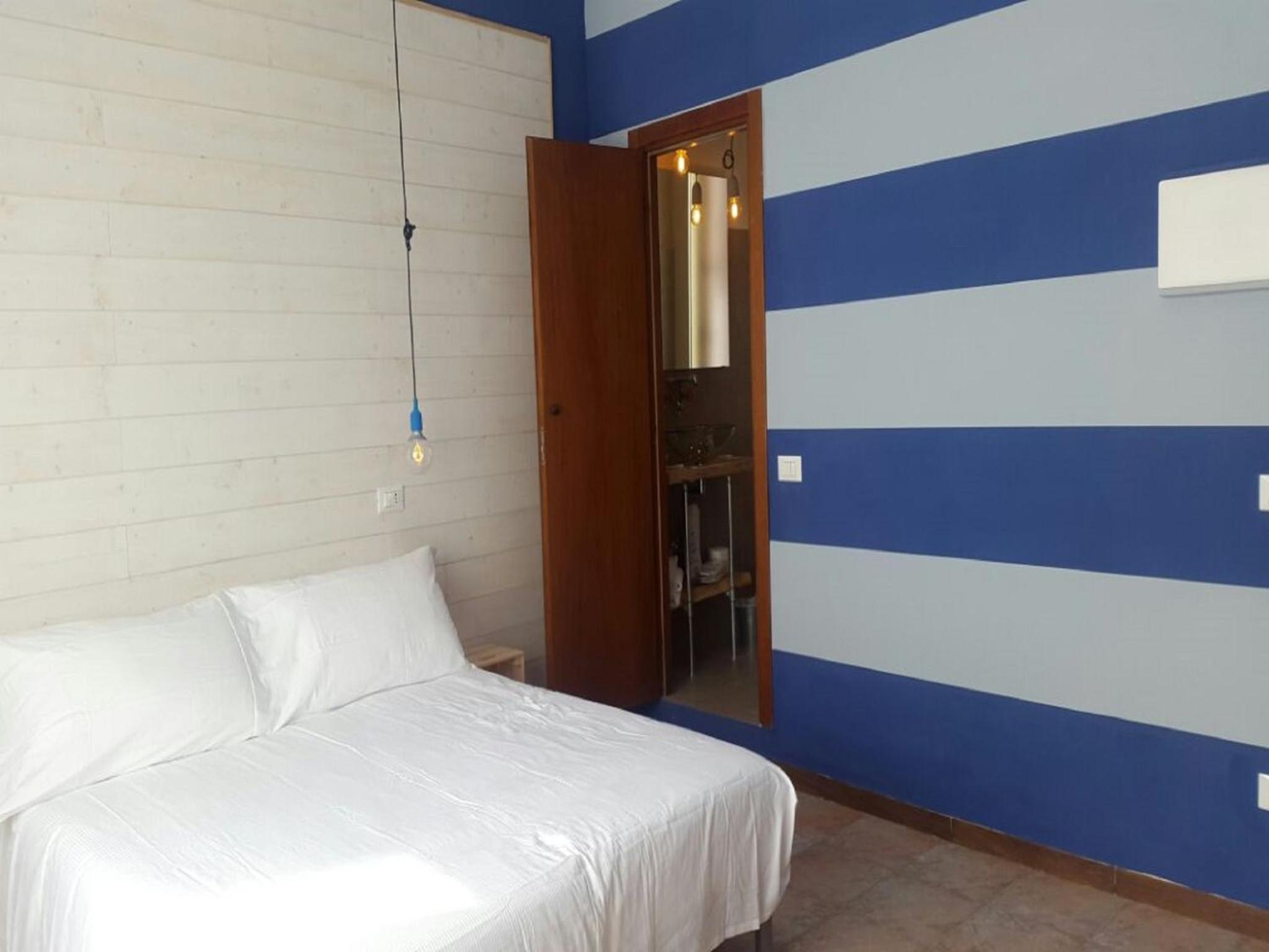 Deluxe Single Room photo 3