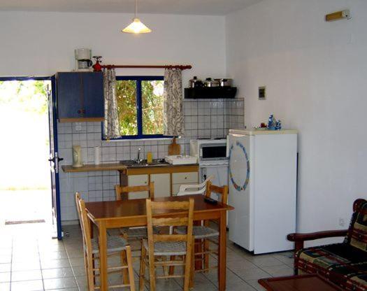 Two-Bedroom Apartment (2-4 Adults) - Photo 11