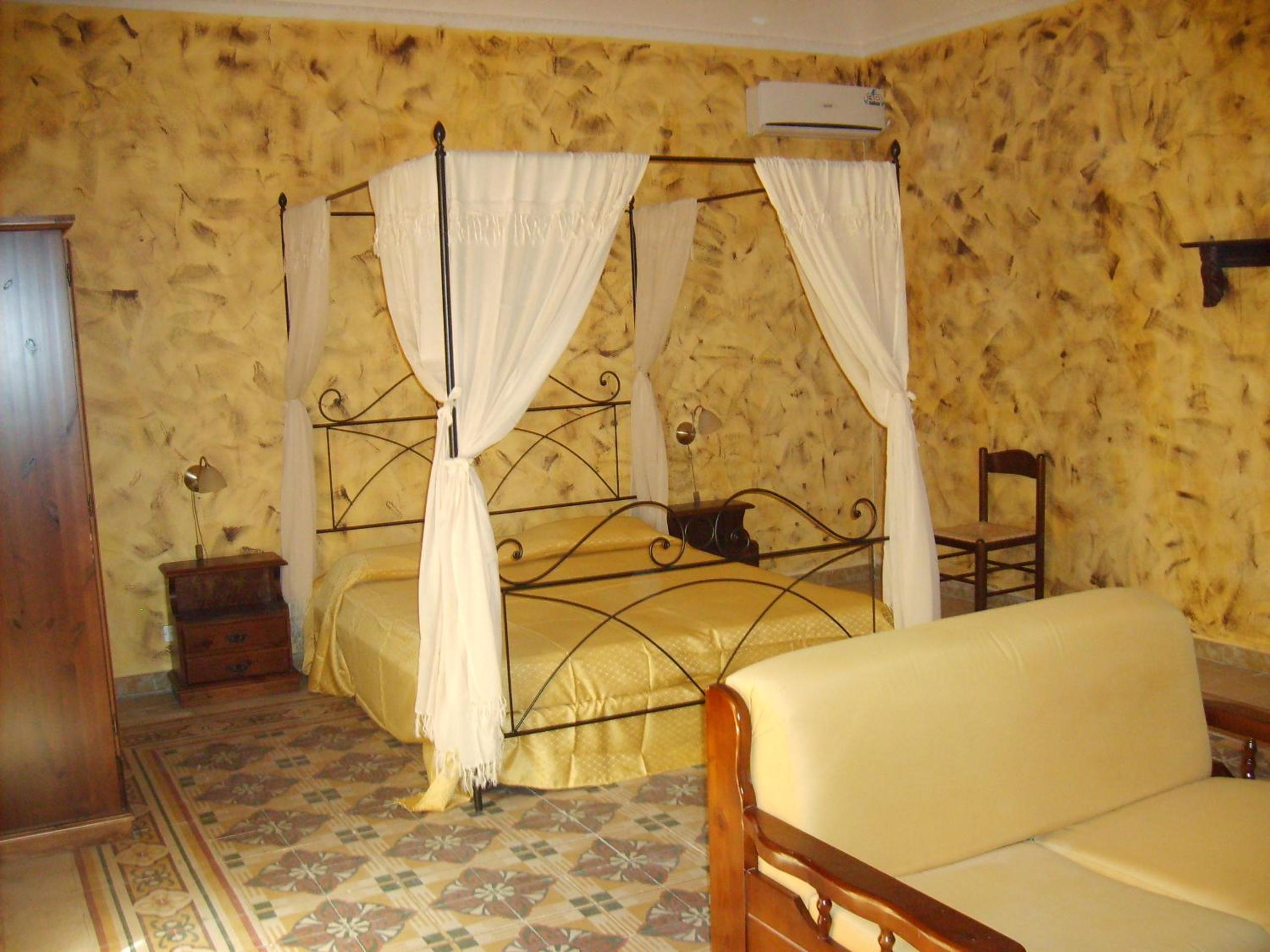 Double Or Twin Room With Partial Sea View