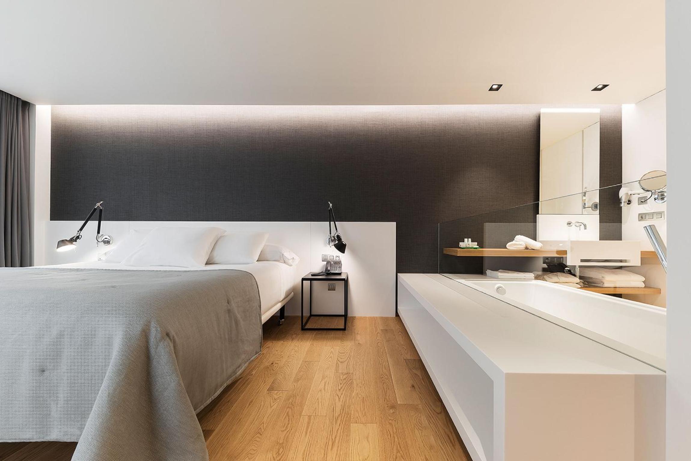 Junior Suite - Photo 12