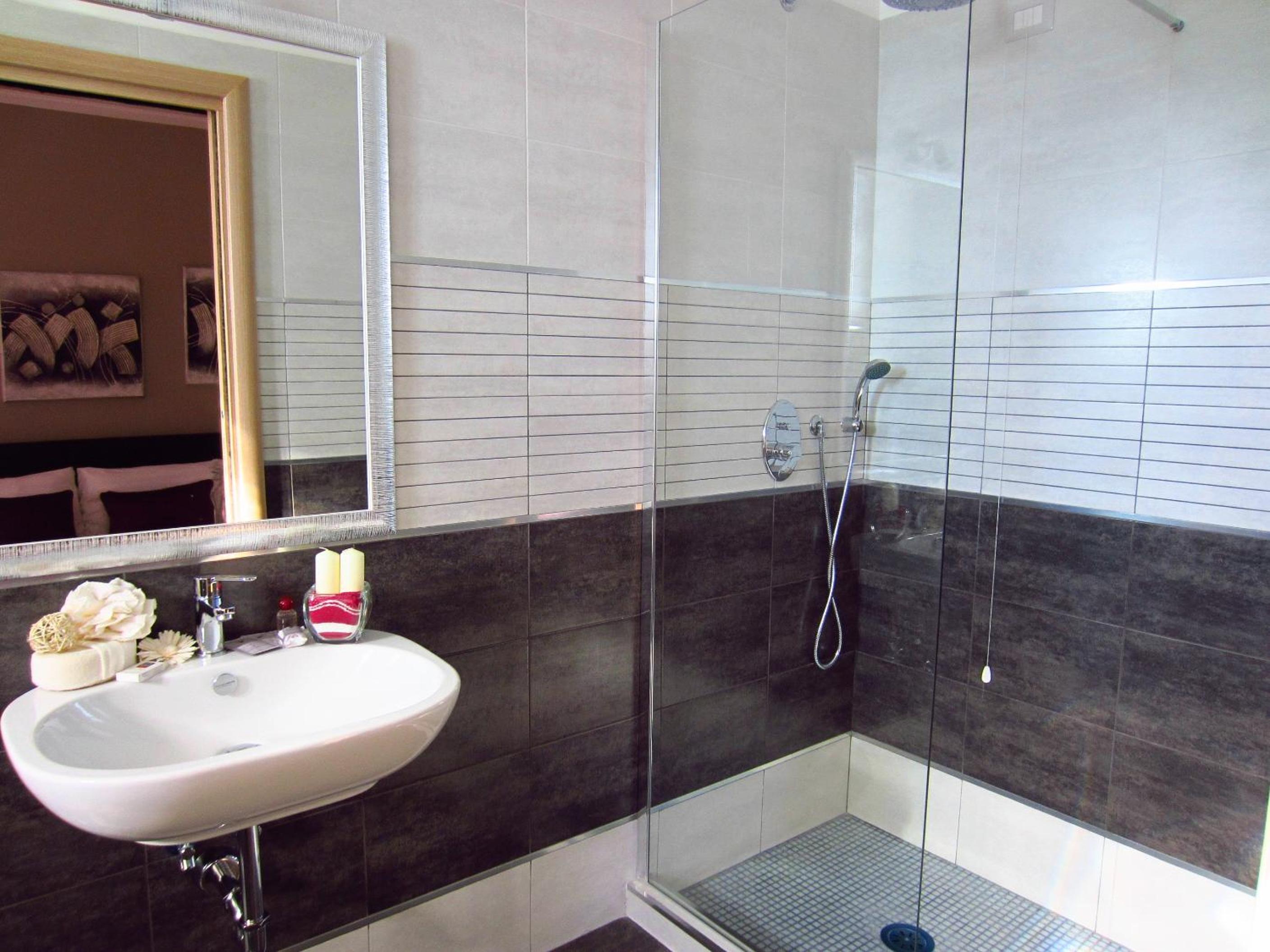 Double Room with Balcony photo 2