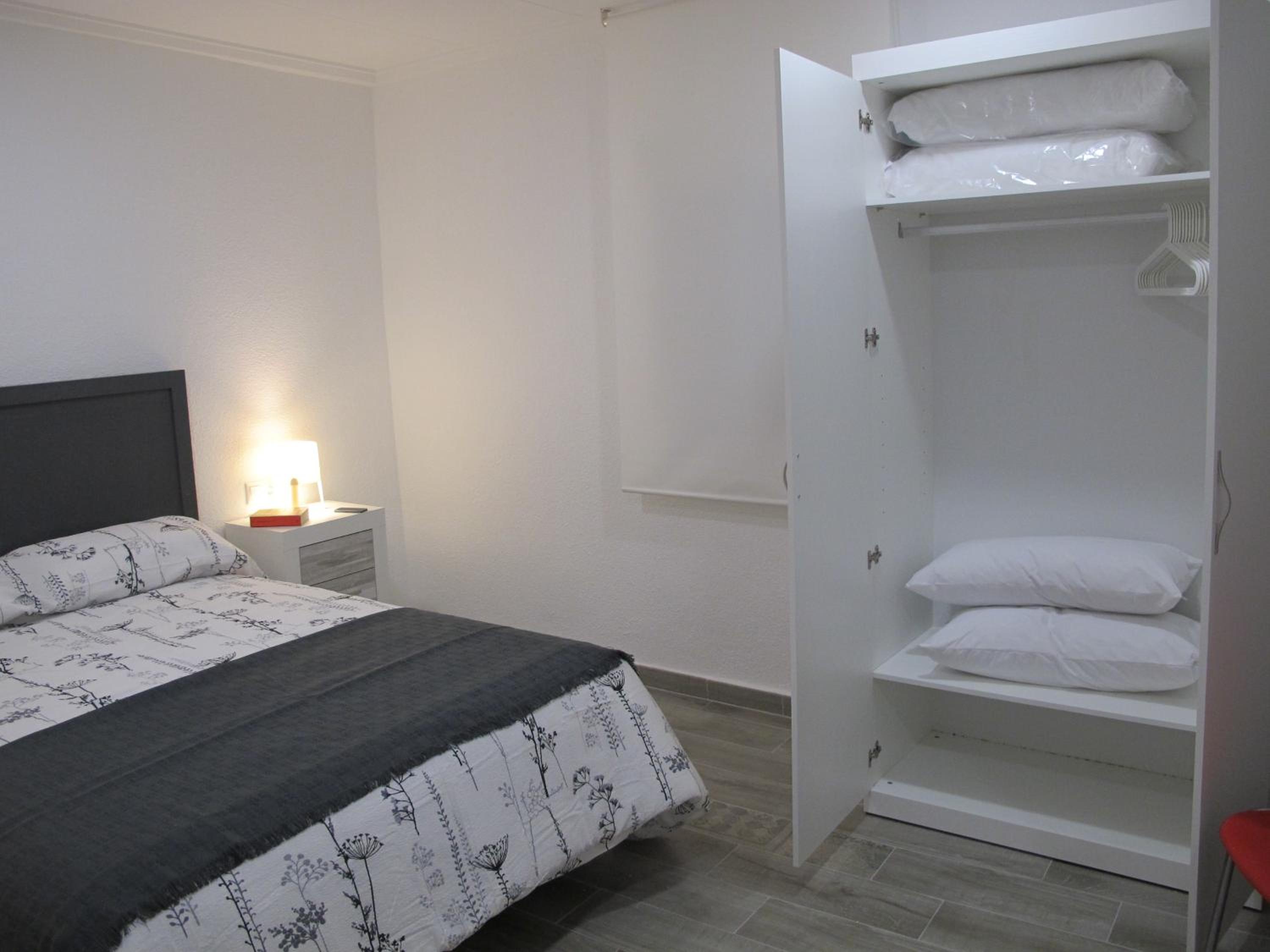Three-Bedroom Apartment - Photo 22