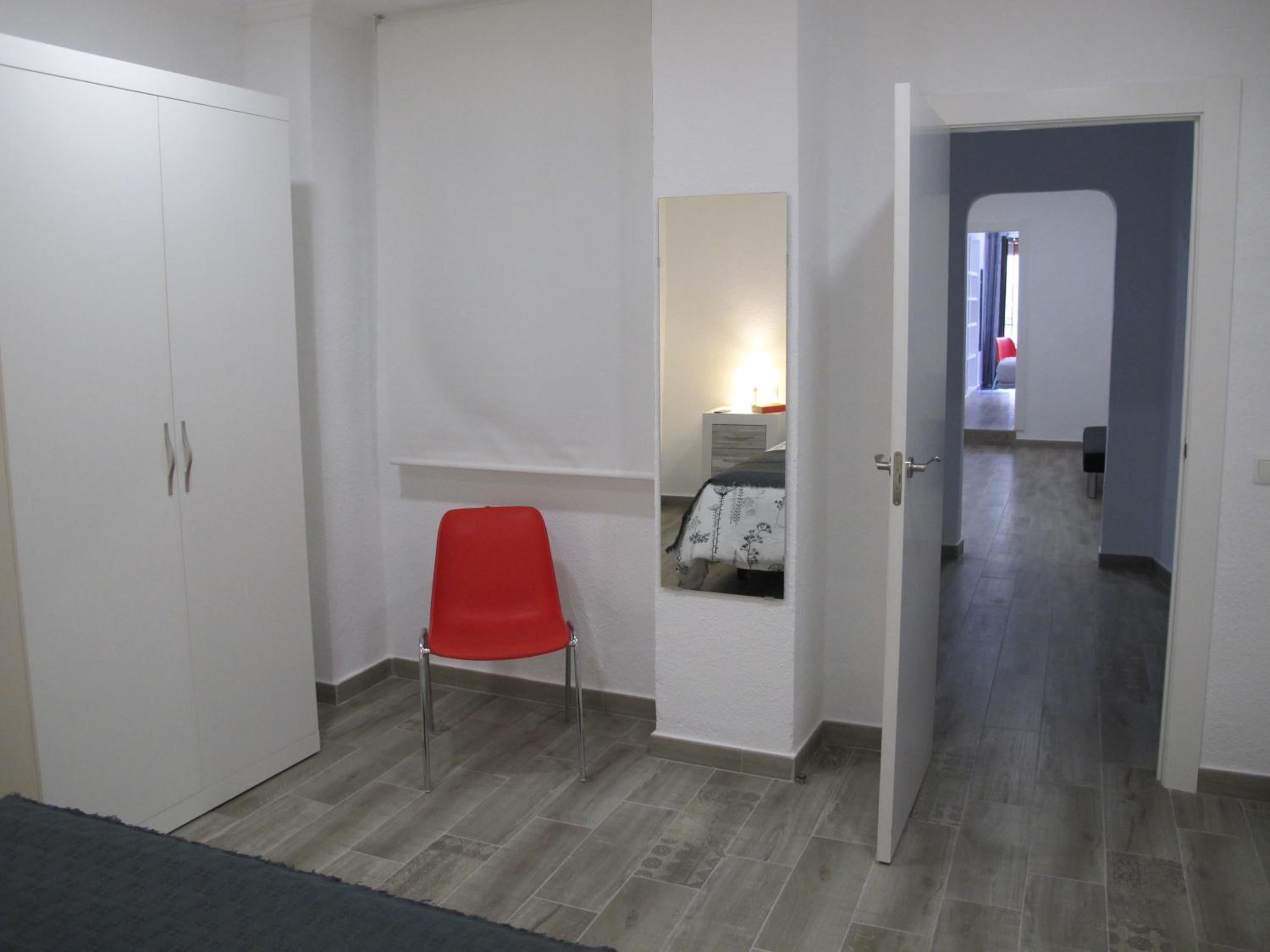 Three-Bedroom Apartment - Photo 24