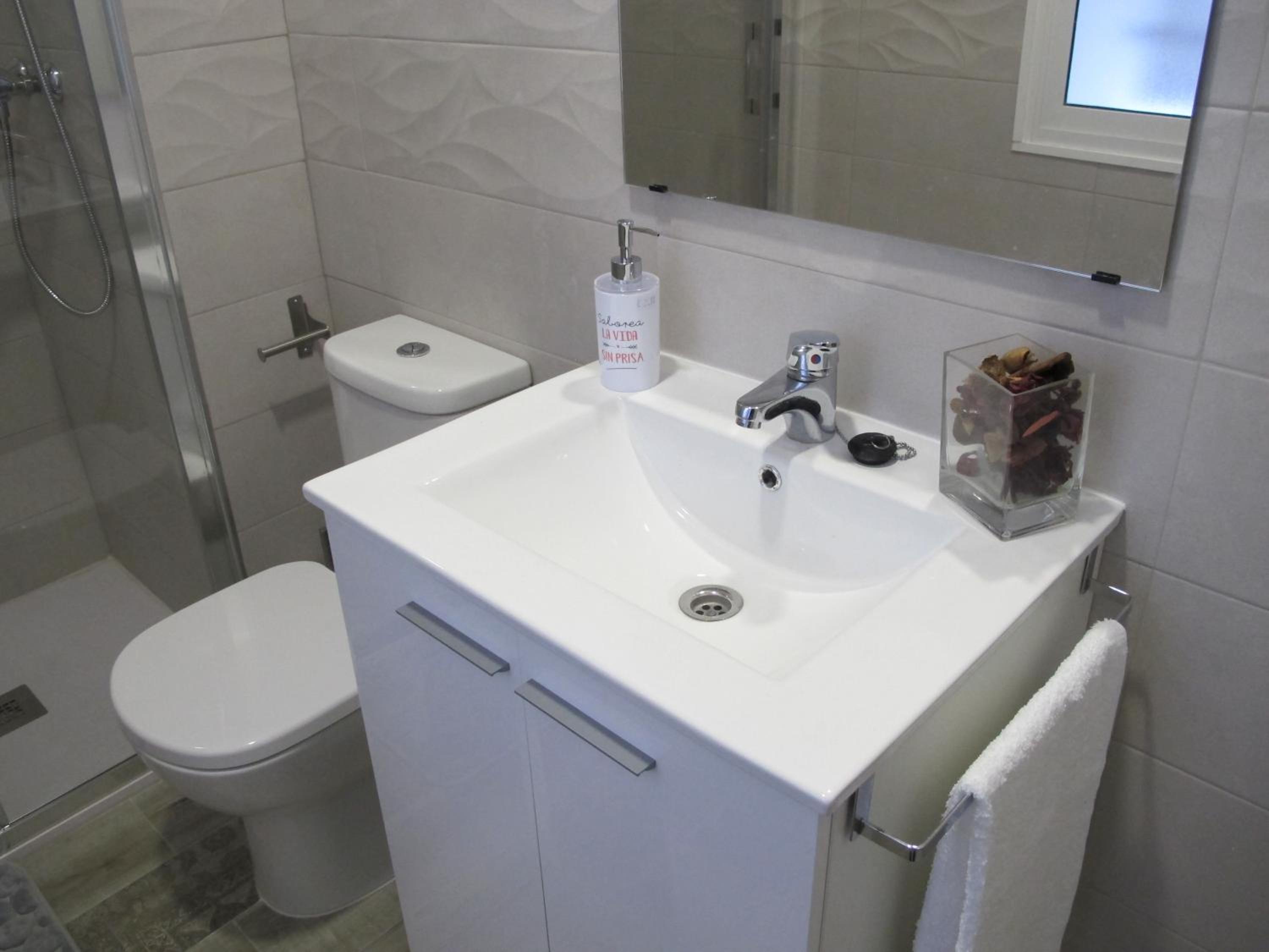 Three-Bedroom Apartment - Photo 37