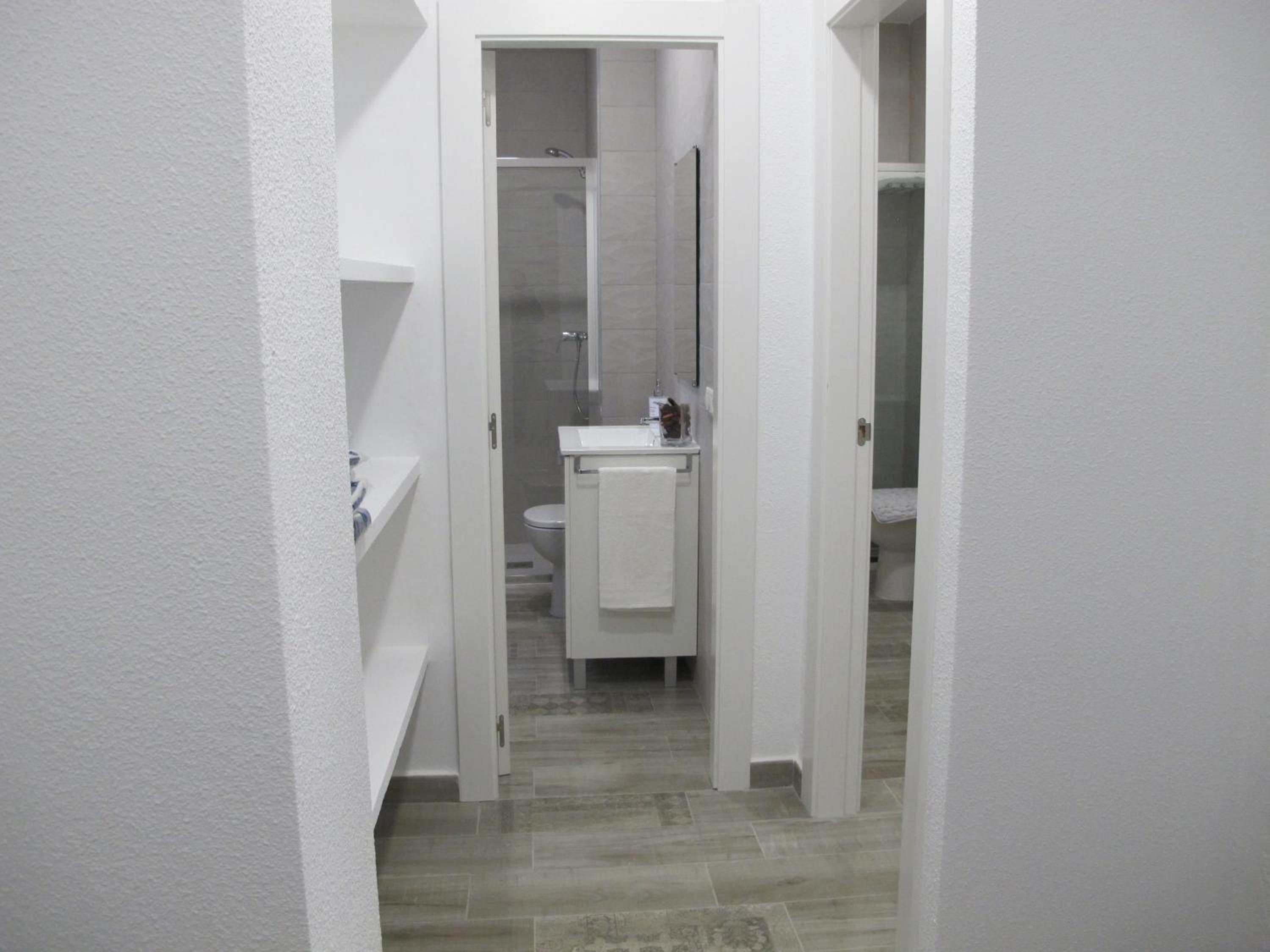 Three-Bedroom Apartment - Photo 38