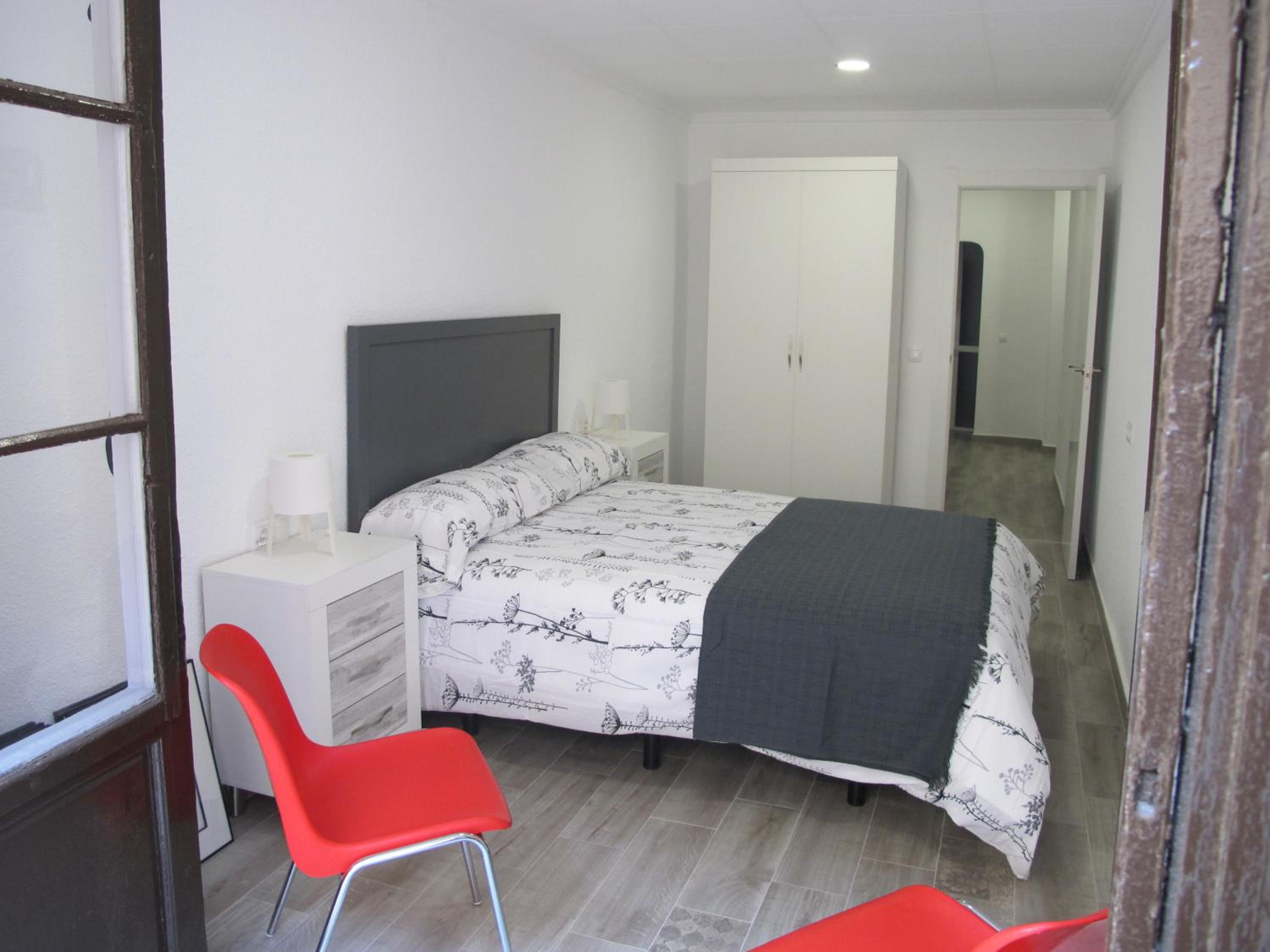 Three-Bedroom Apartment - Photo 39