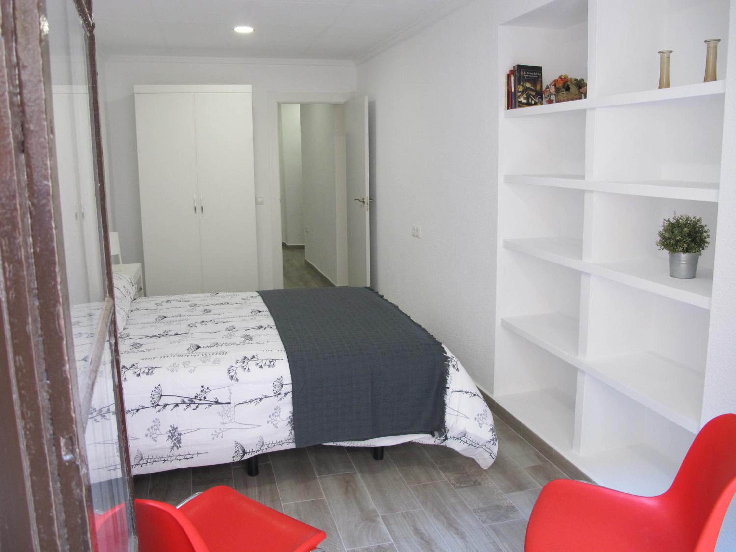Three-Bedroom Apartment - Photo 19