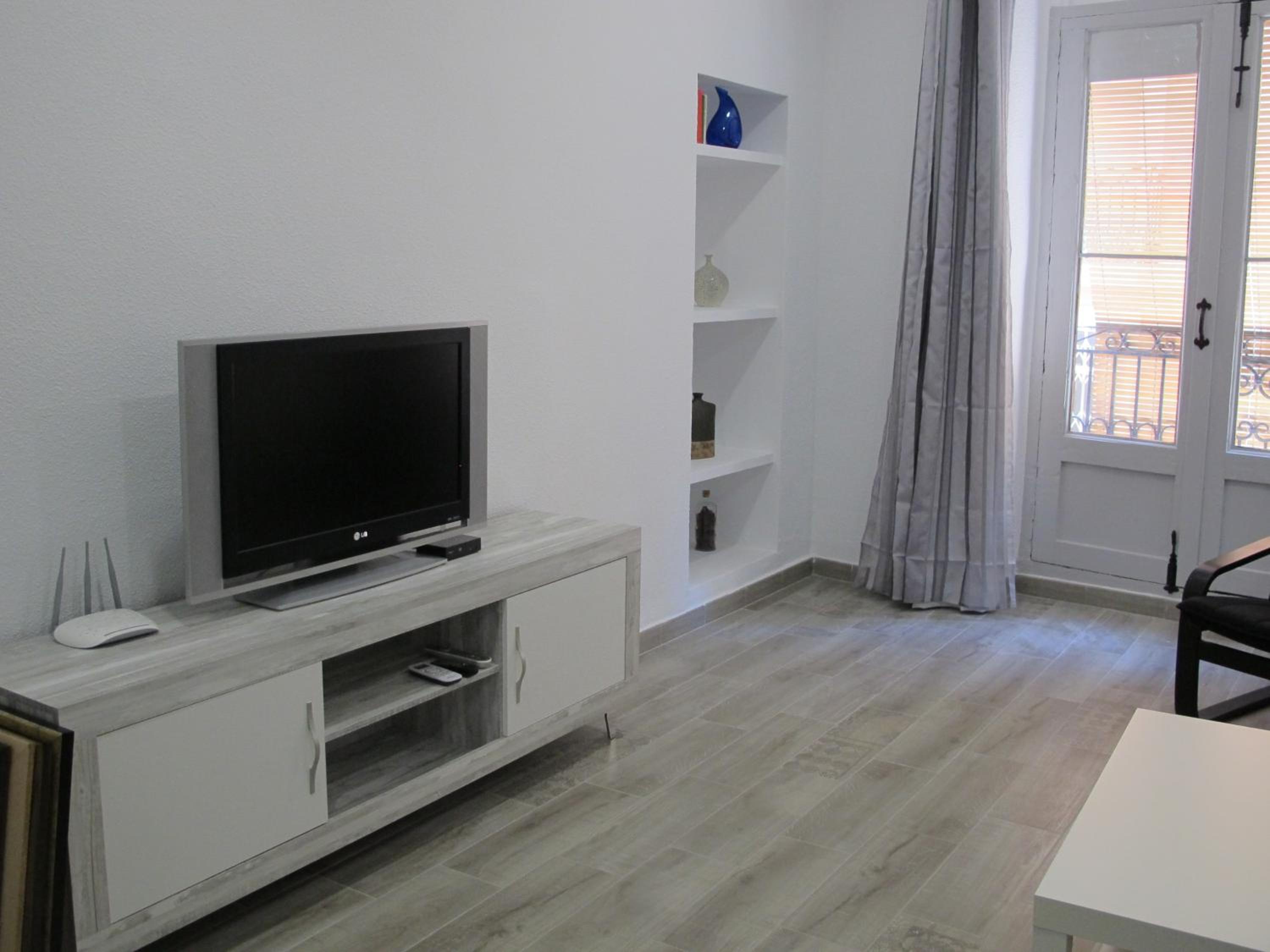Three-Bedroom Apartment - Photo 50